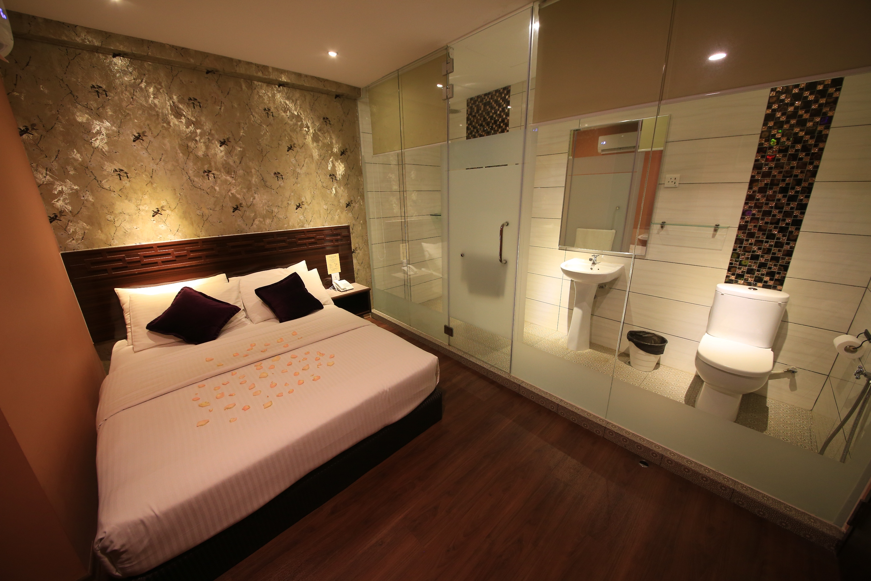 Apple Hotel