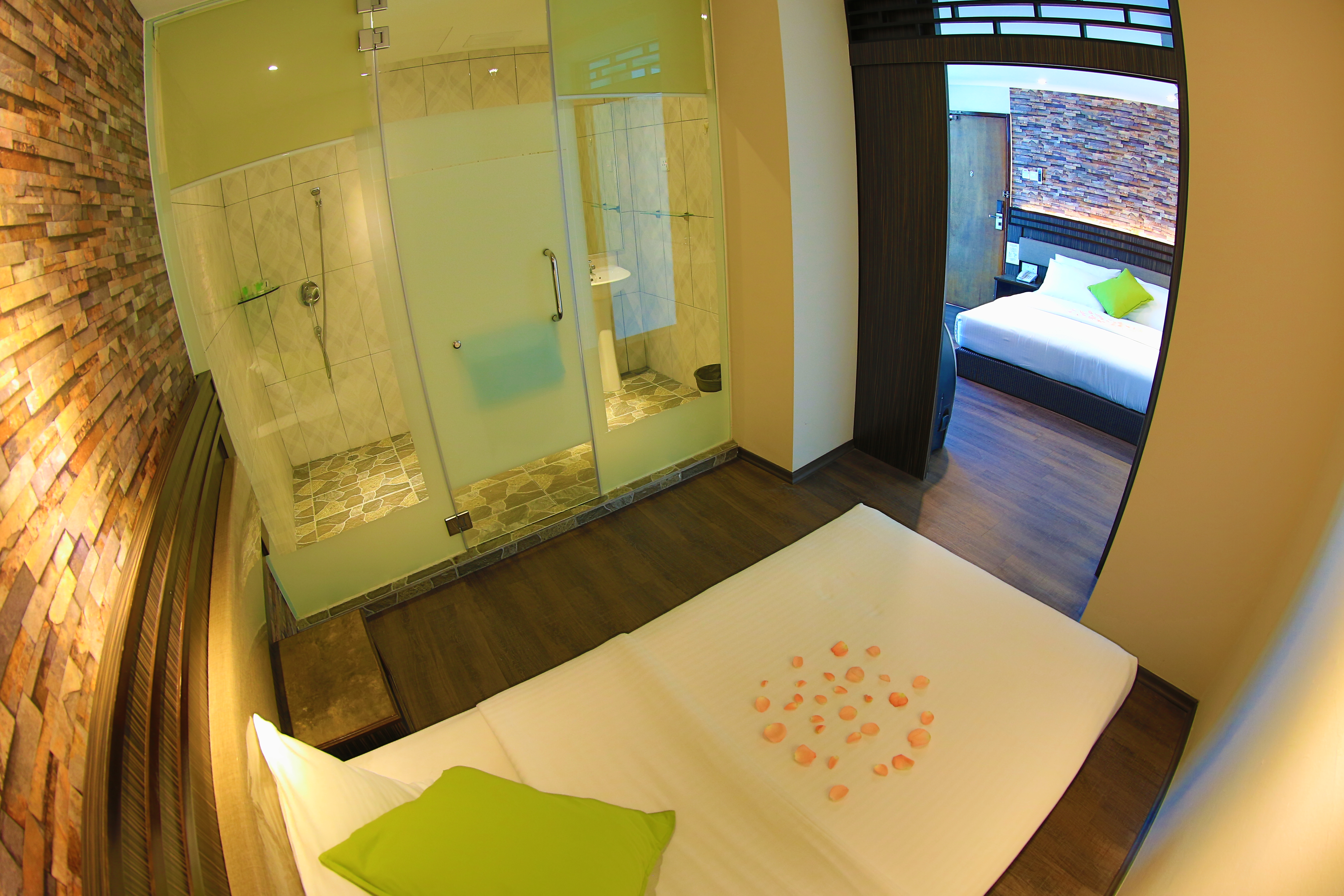 Apple Hotel