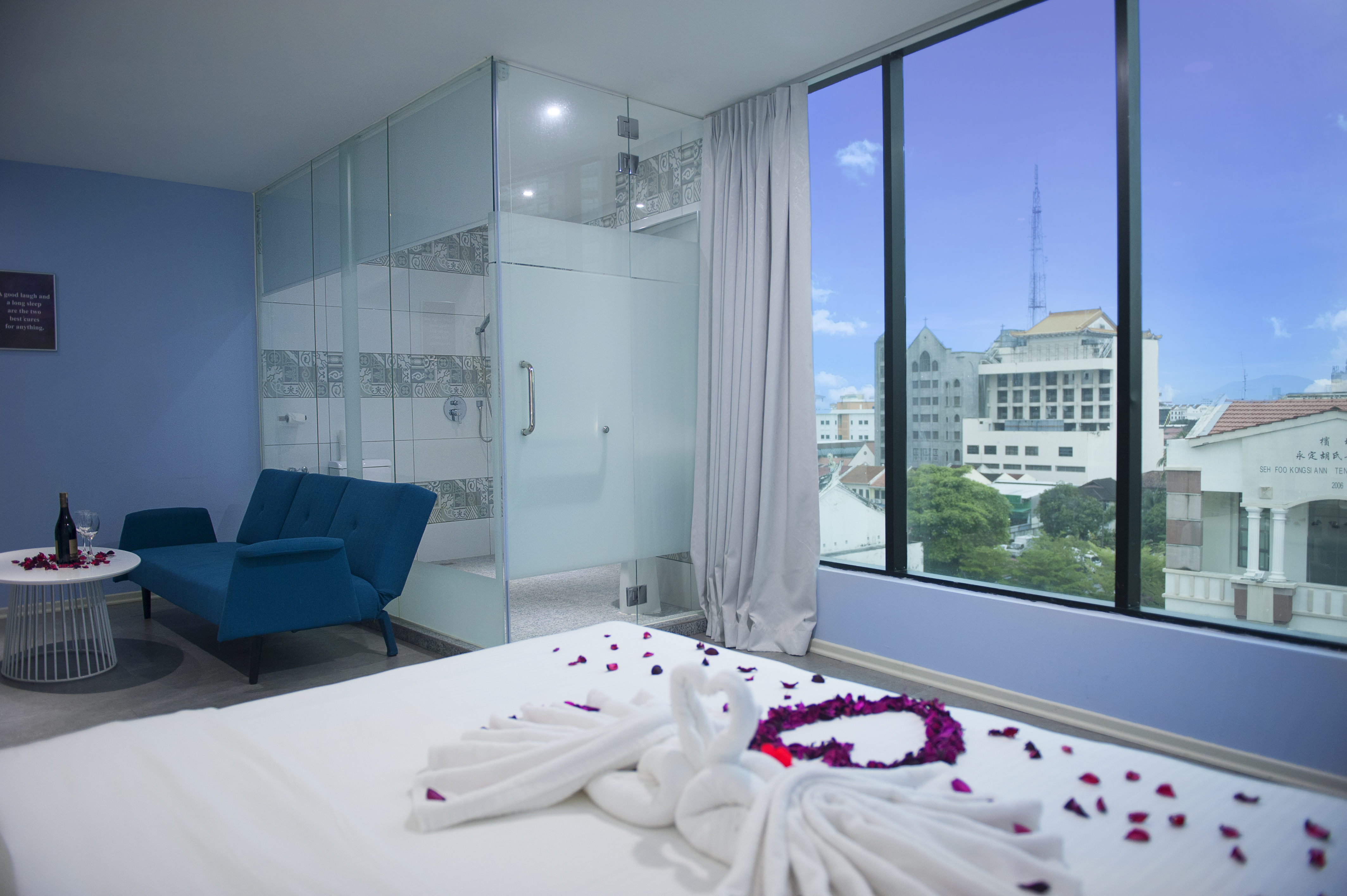 Apple Hotel