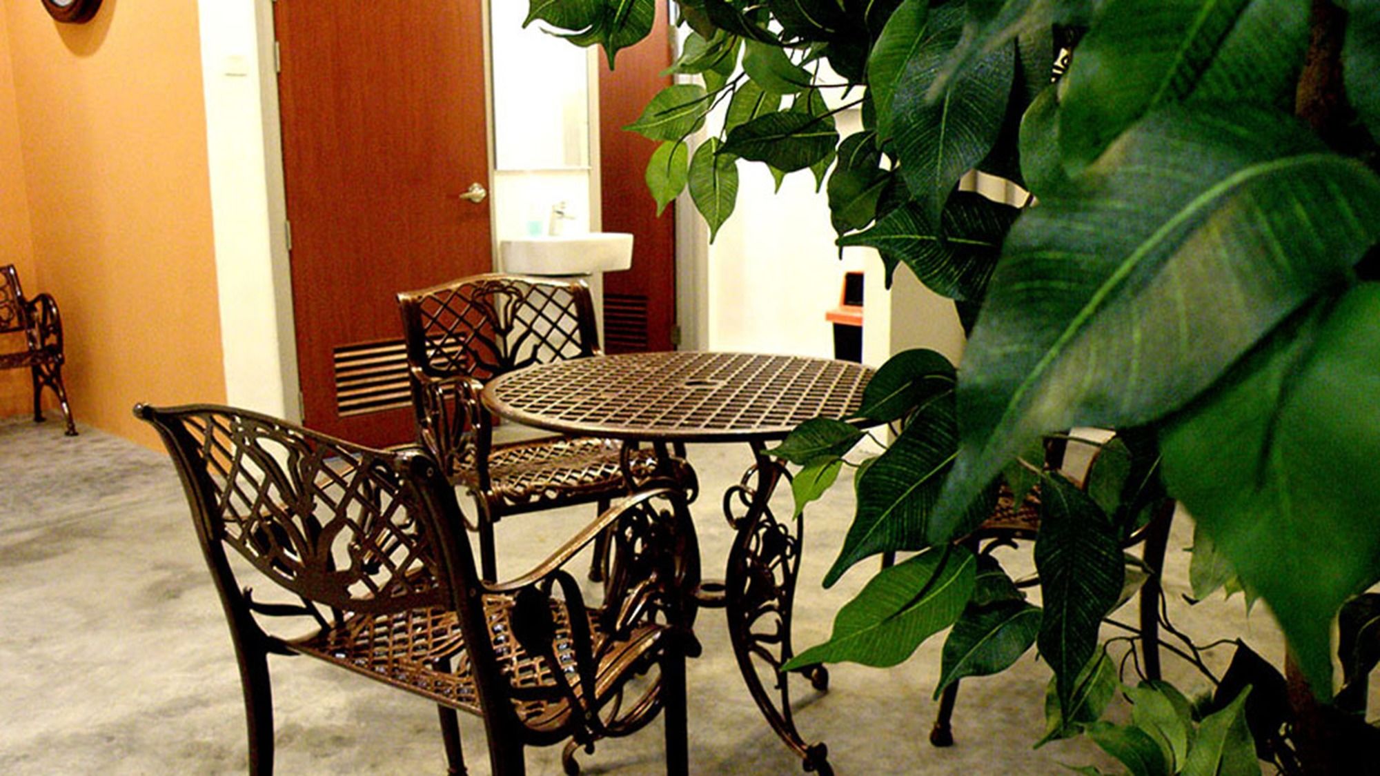 Yan Hotel