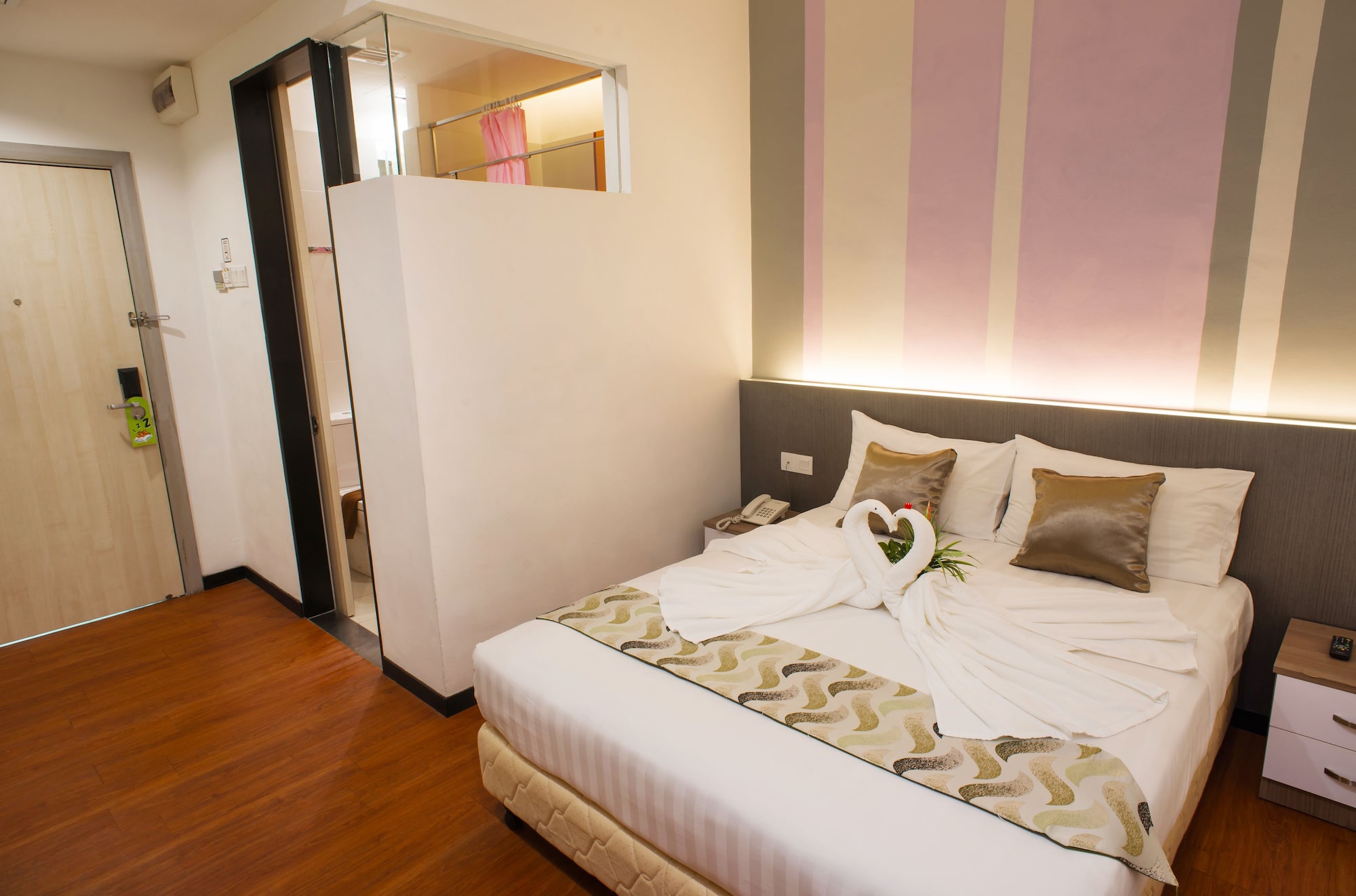 Yan Hotel