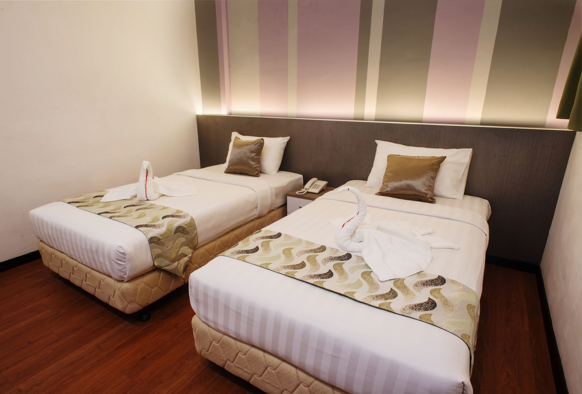 Yan Hotel