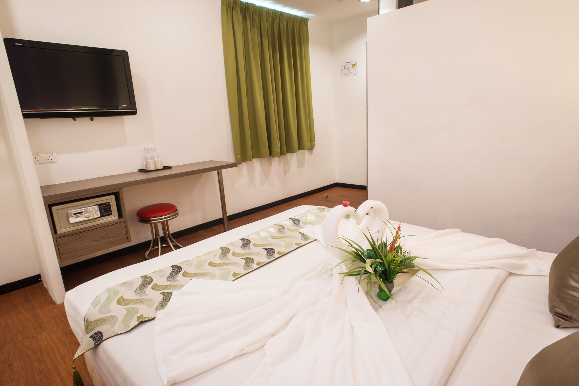 Yan Hotel