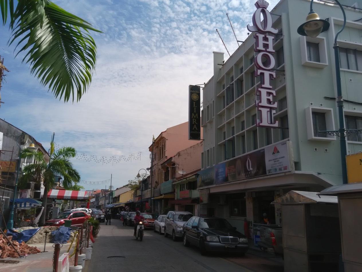 Queens City Hotel
