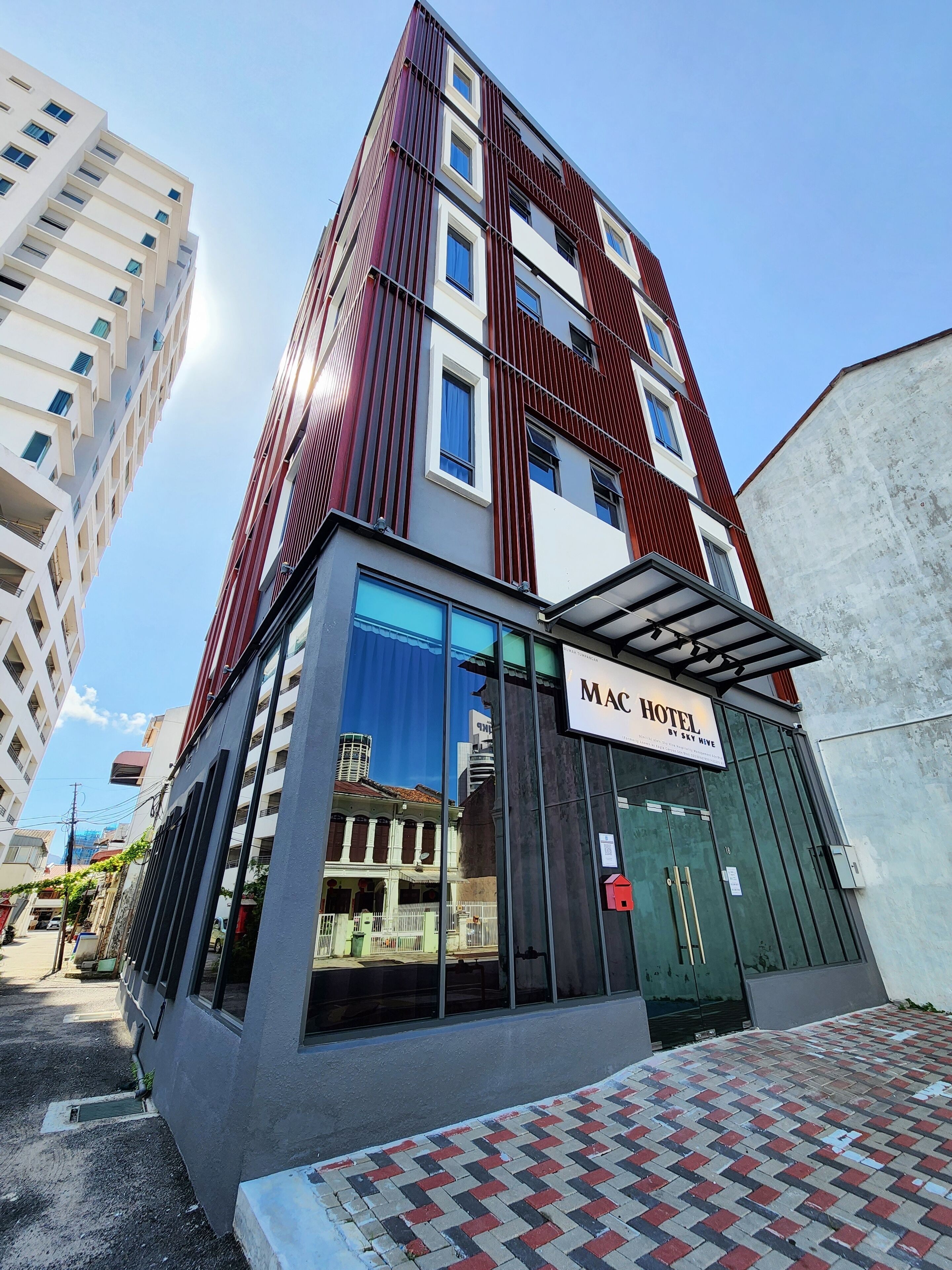 Mac Hotel By Sky Hive