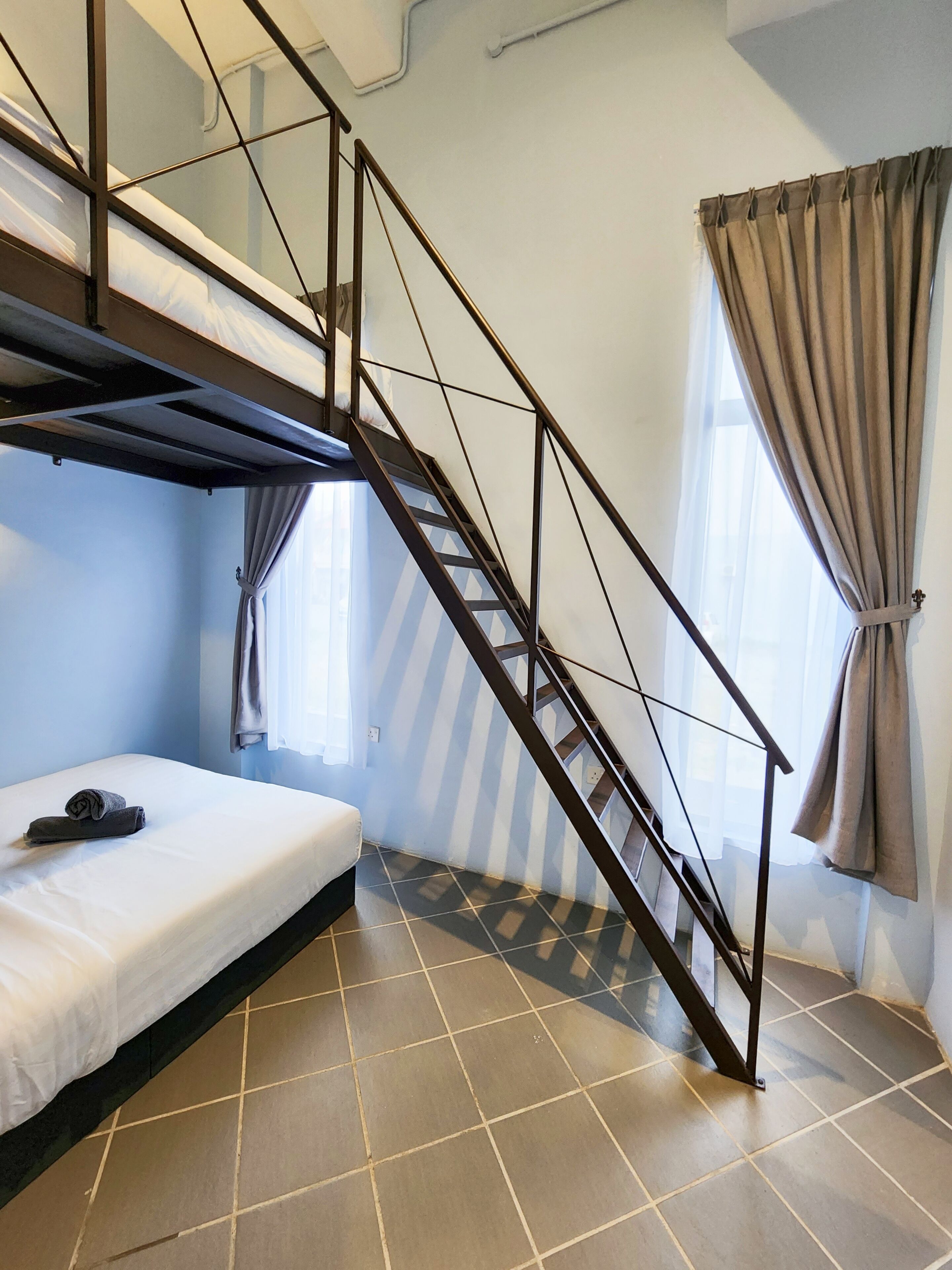 Mac Hotel By Sky Hive