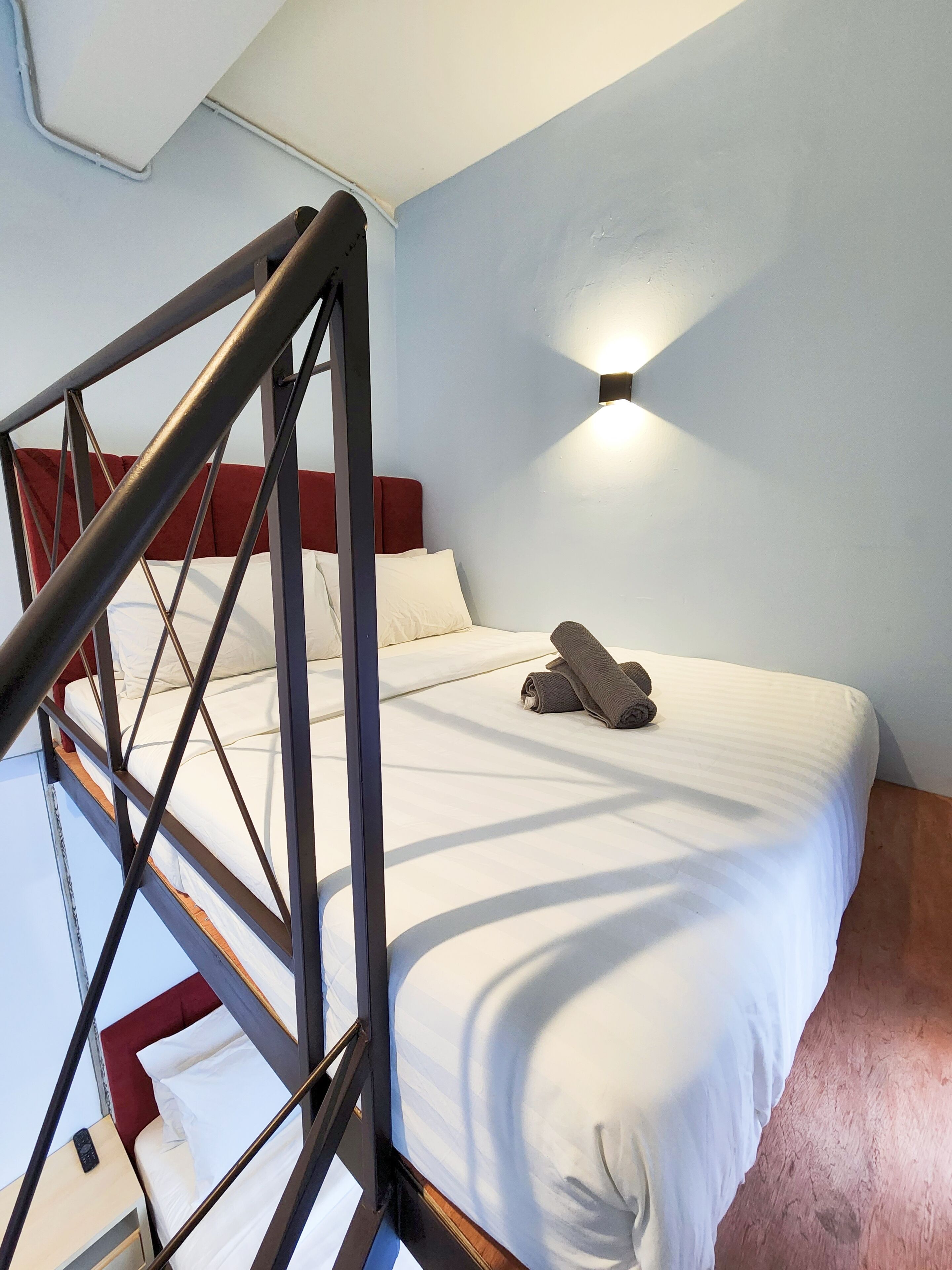 Mac Hotel By Sky Hive