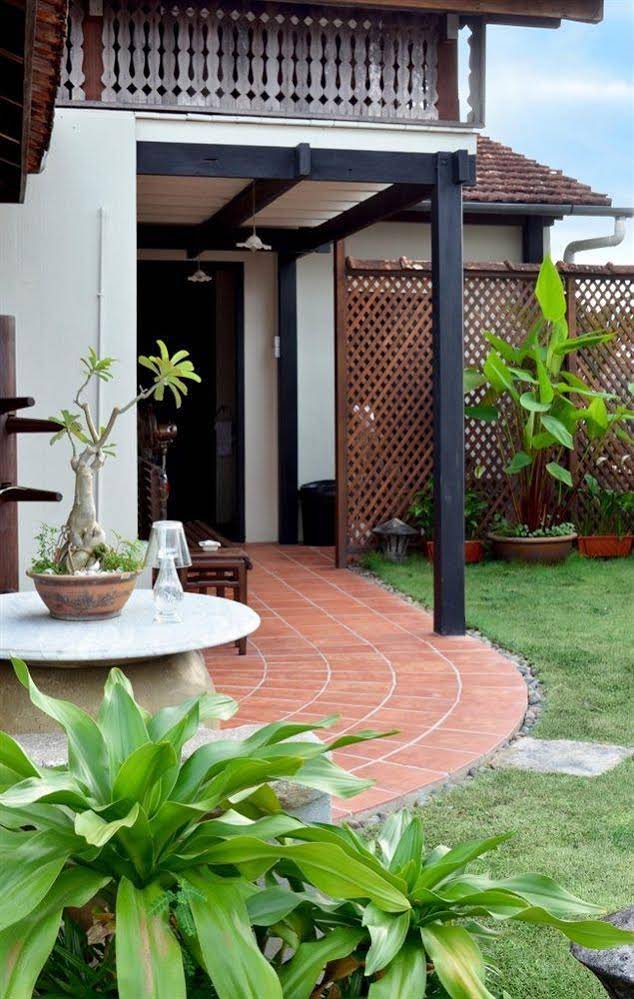 Noordin Street House
