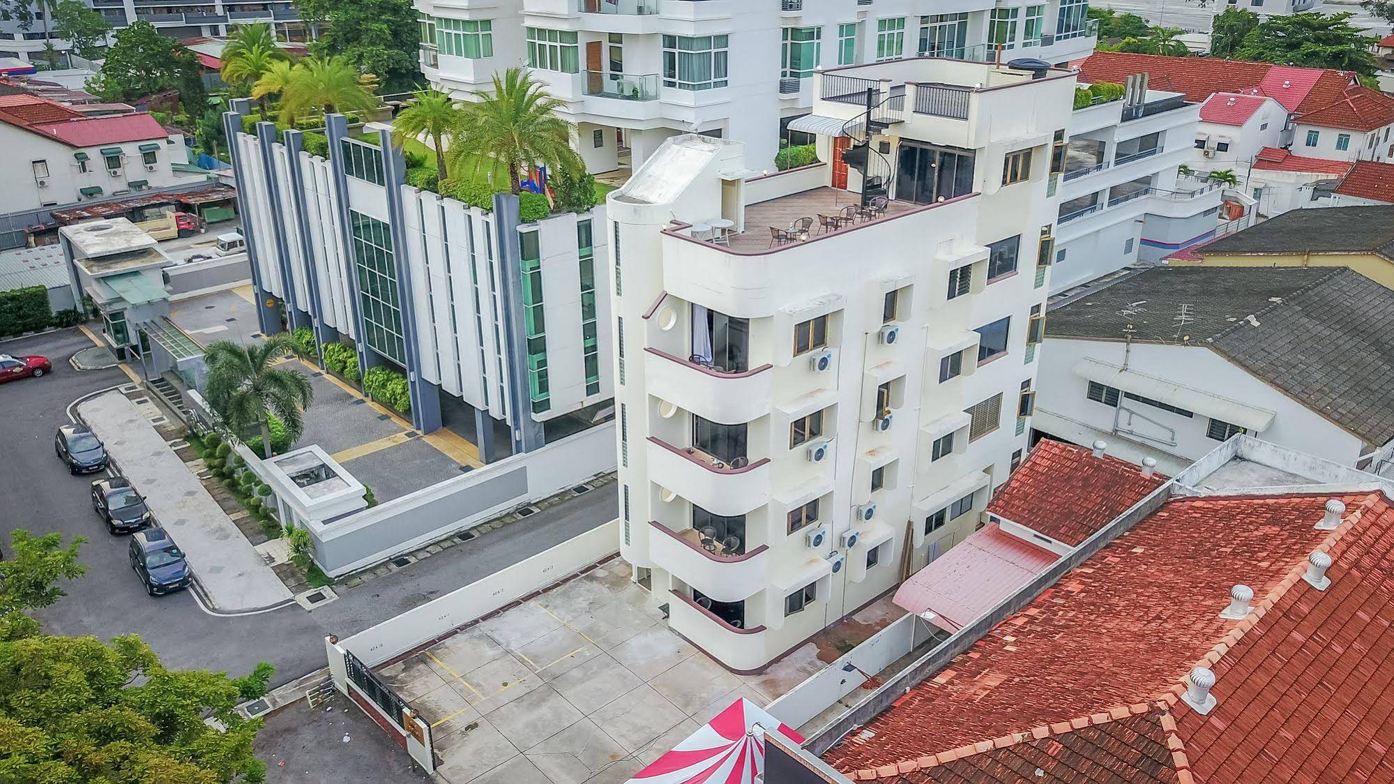 Ong Court