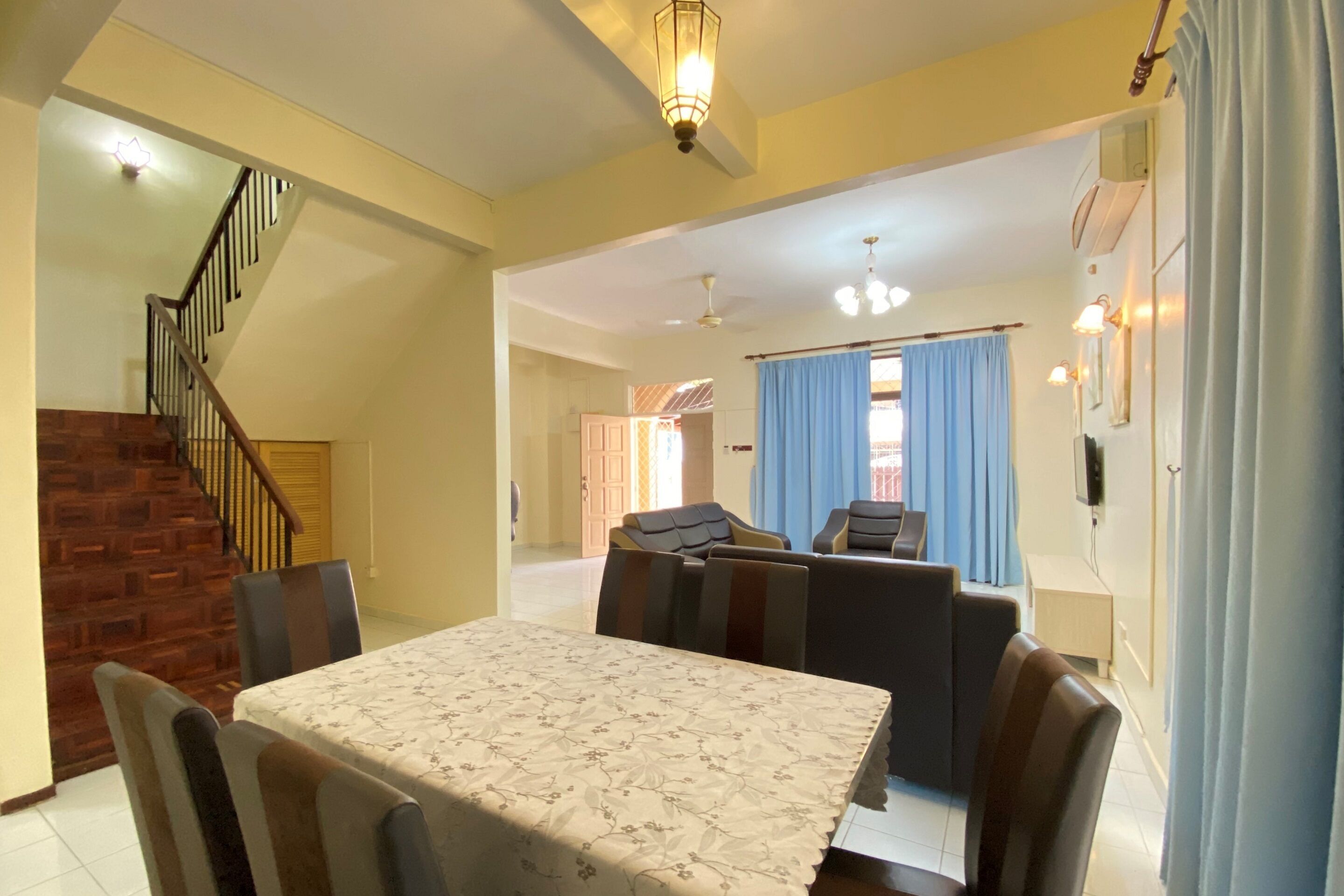 Oyo 90199 Homely&cozy House