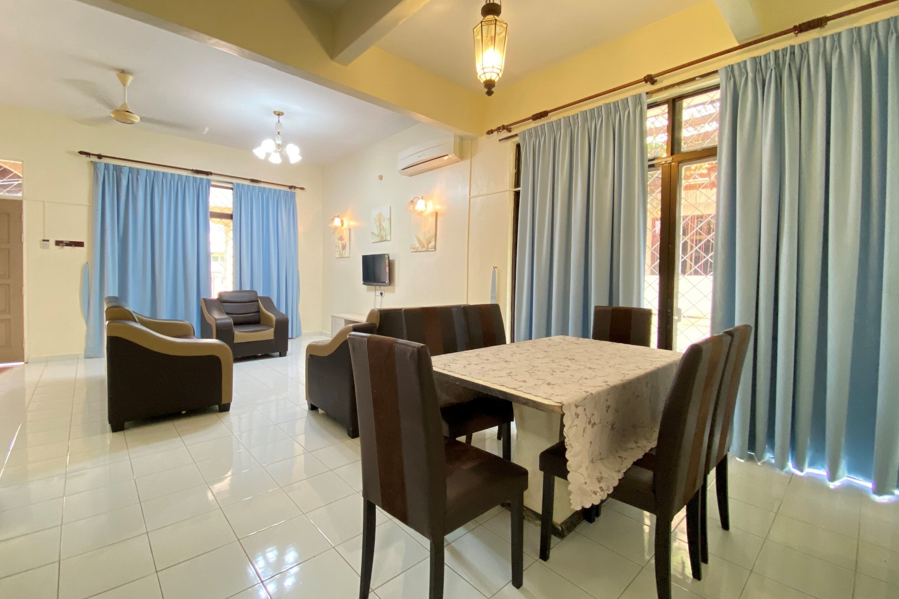 Oyo 90199 Homely&cozy House