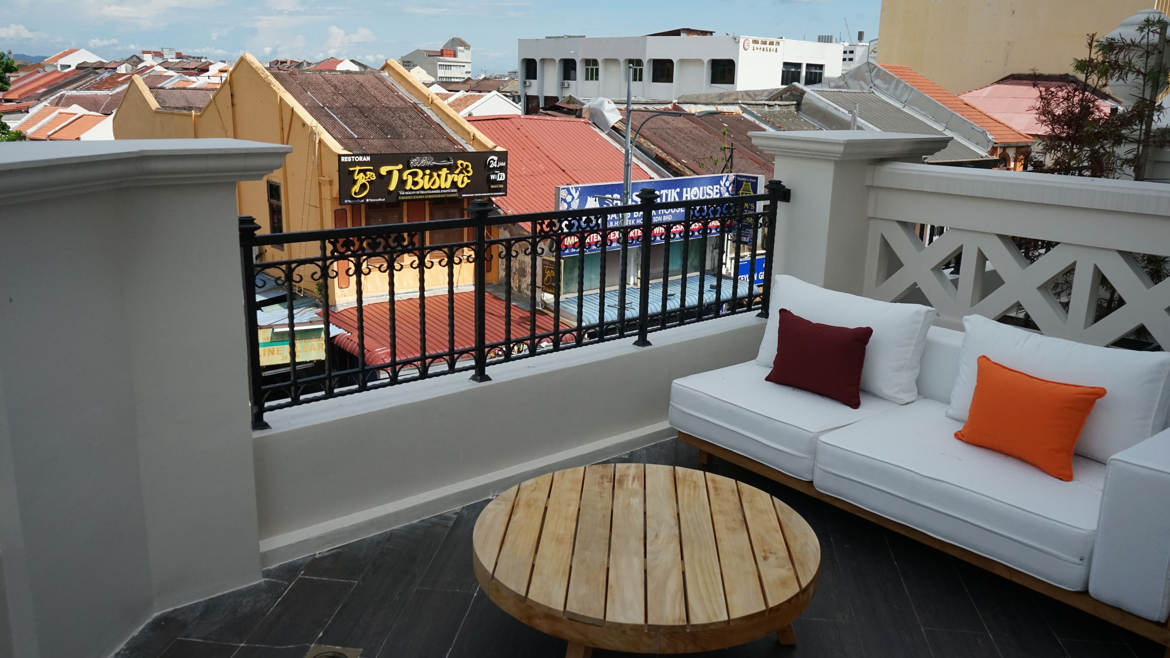 The George Penang by The Crest Collection