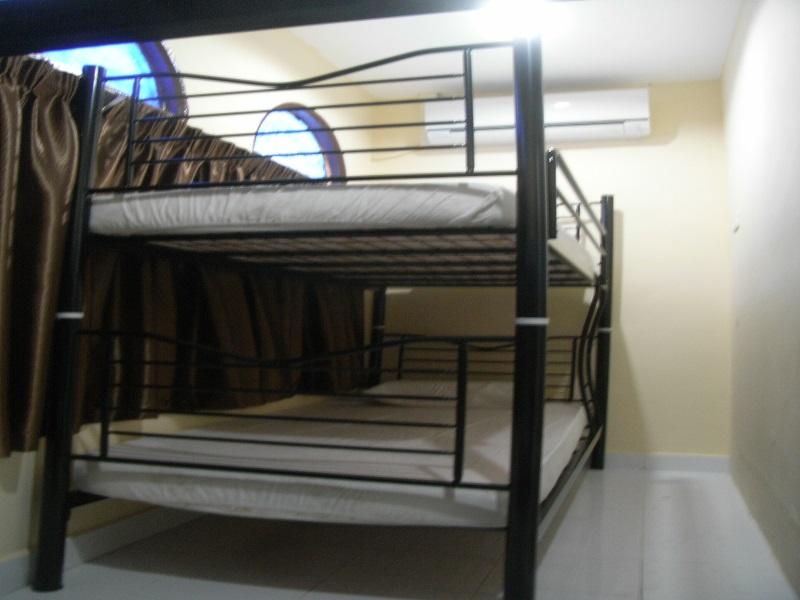V Hostel