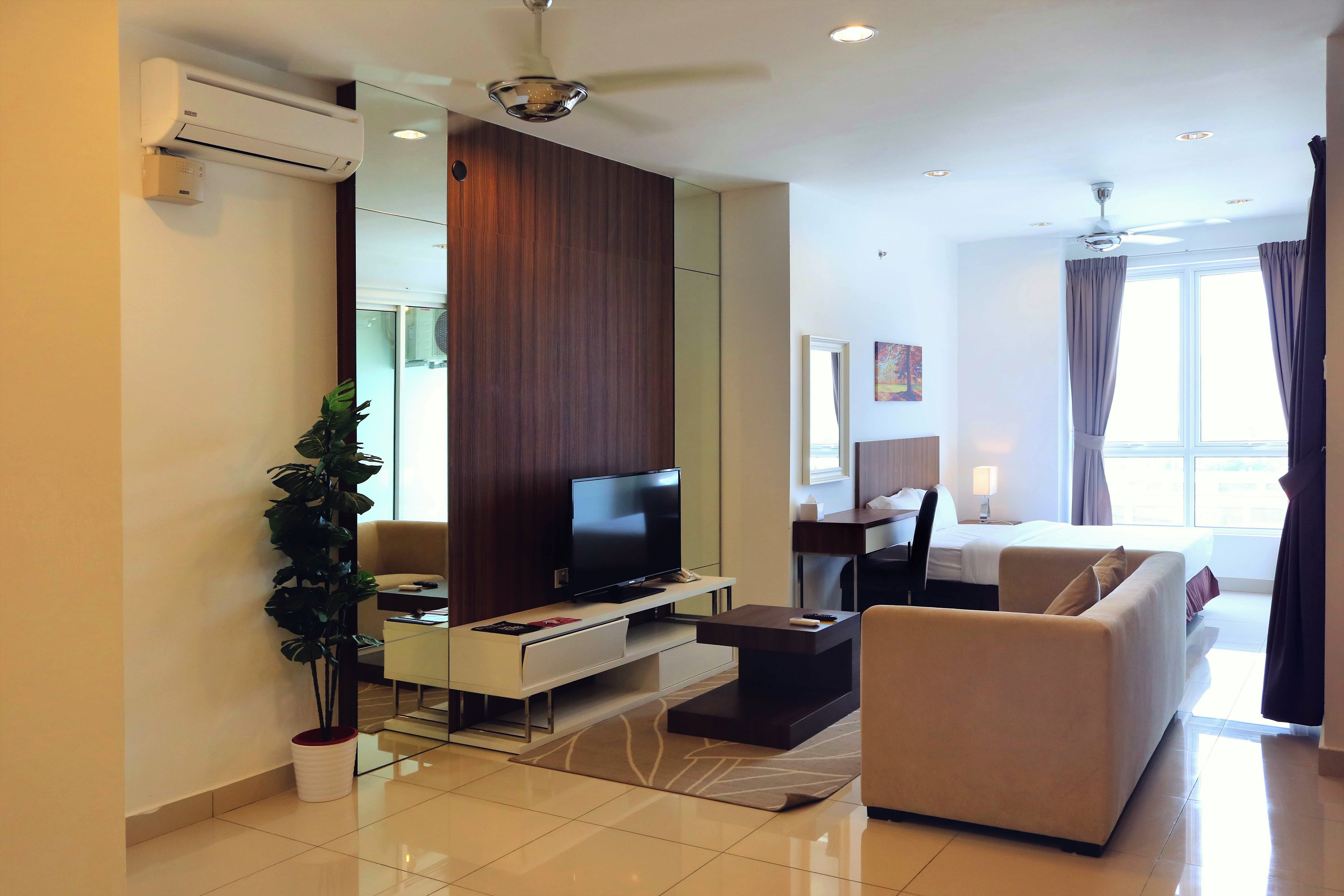 Vouk Suites at Mansion One