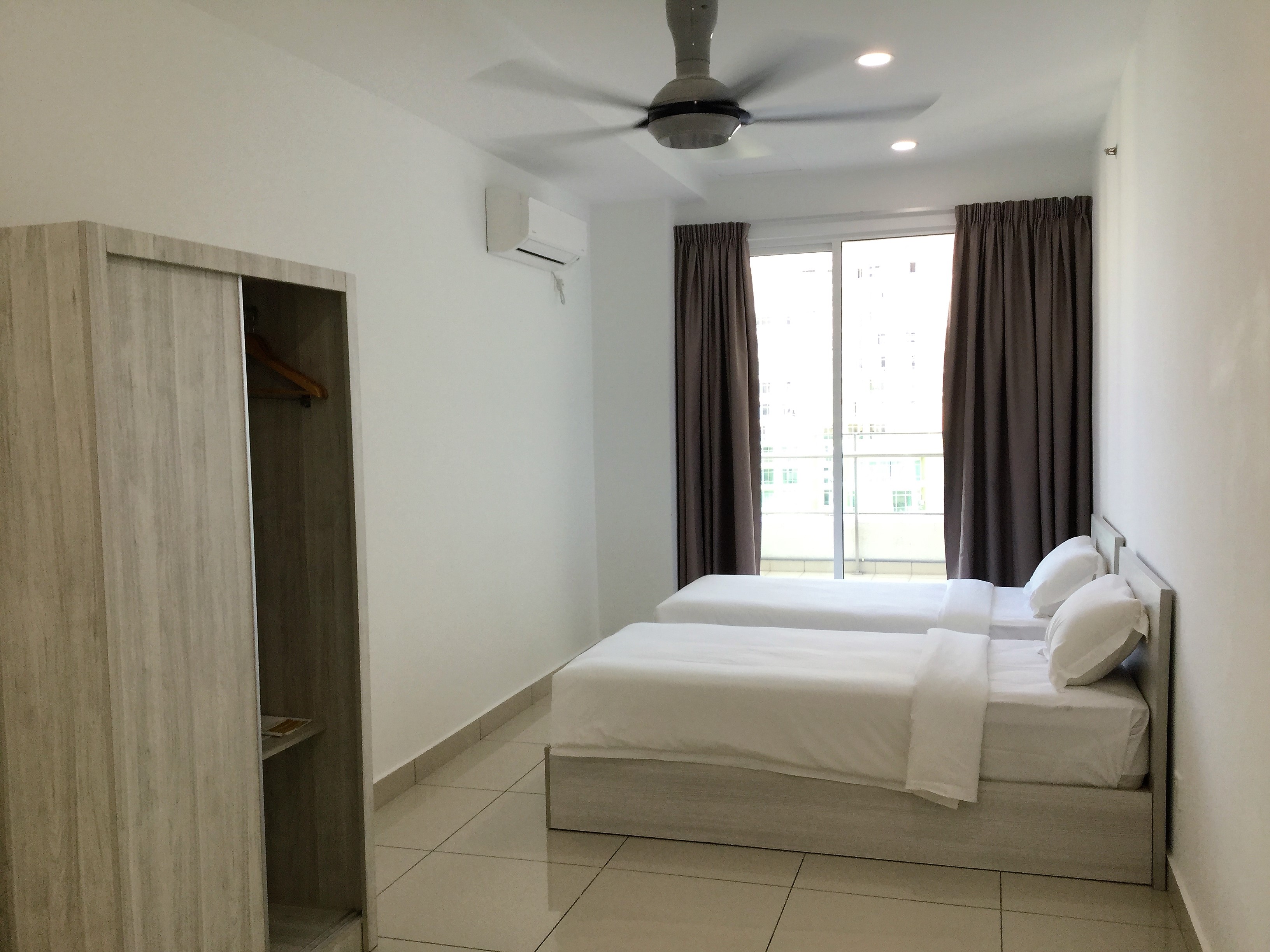 Vouk Suites at Mansion One