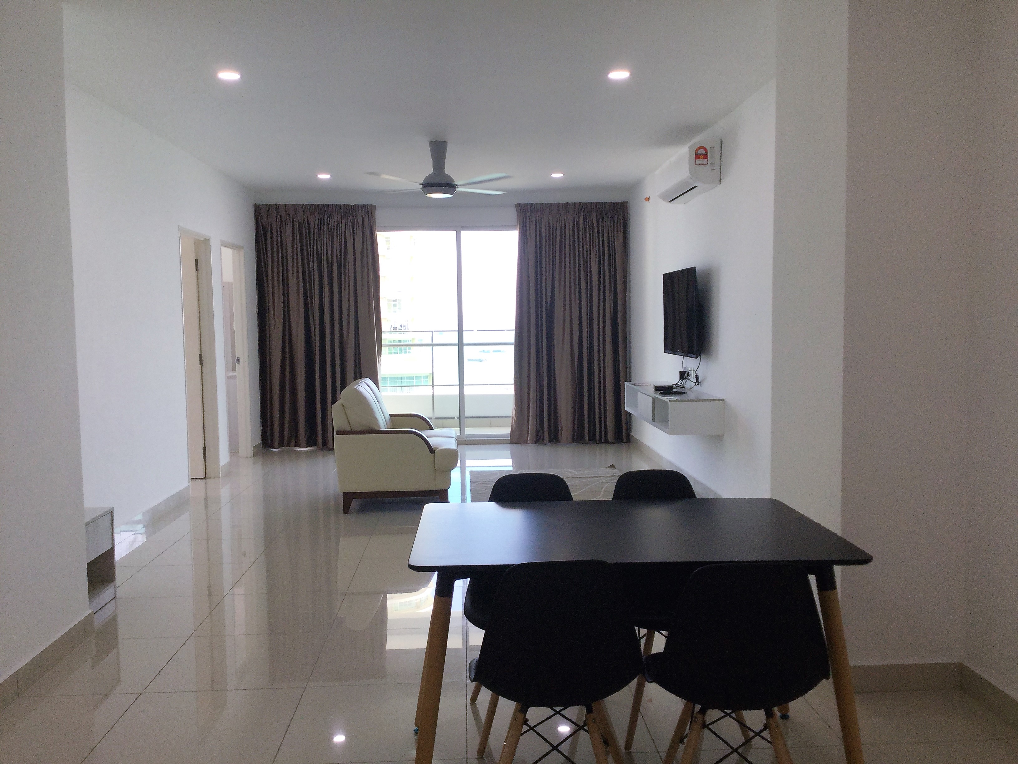 Vouk Suites at Mansion One