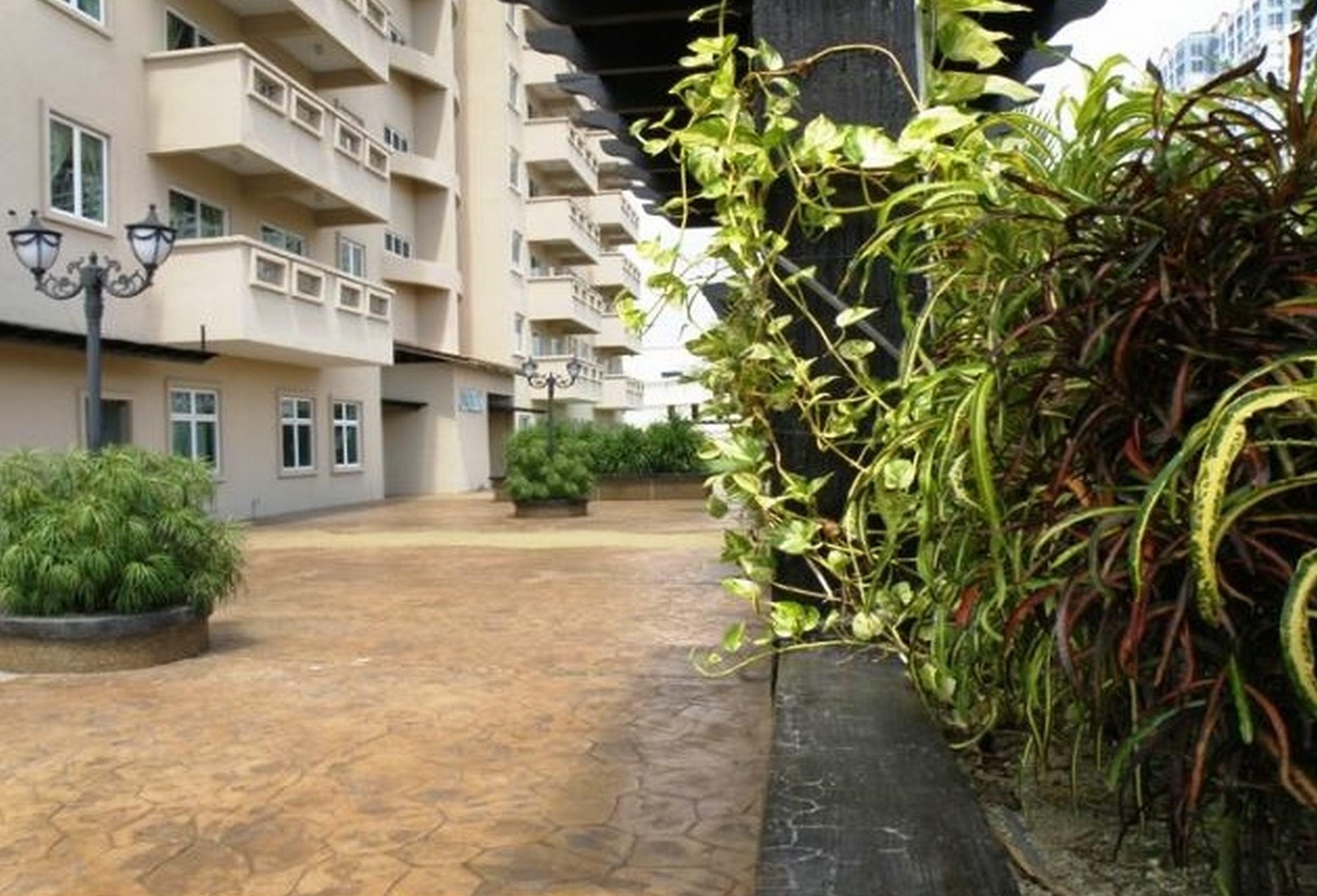 Alora Hotel