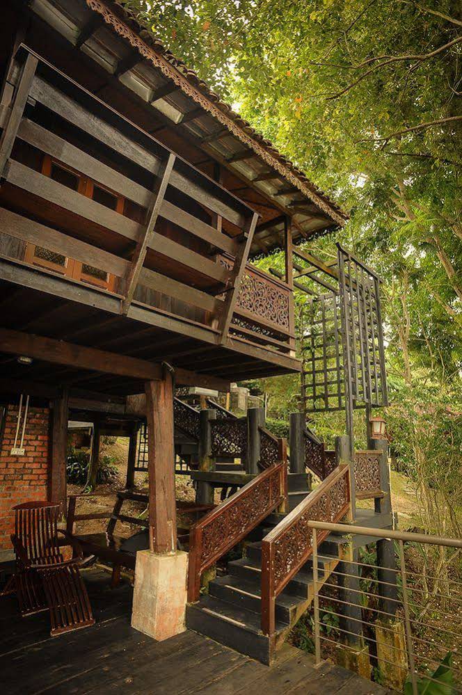 Malihom Private Estate