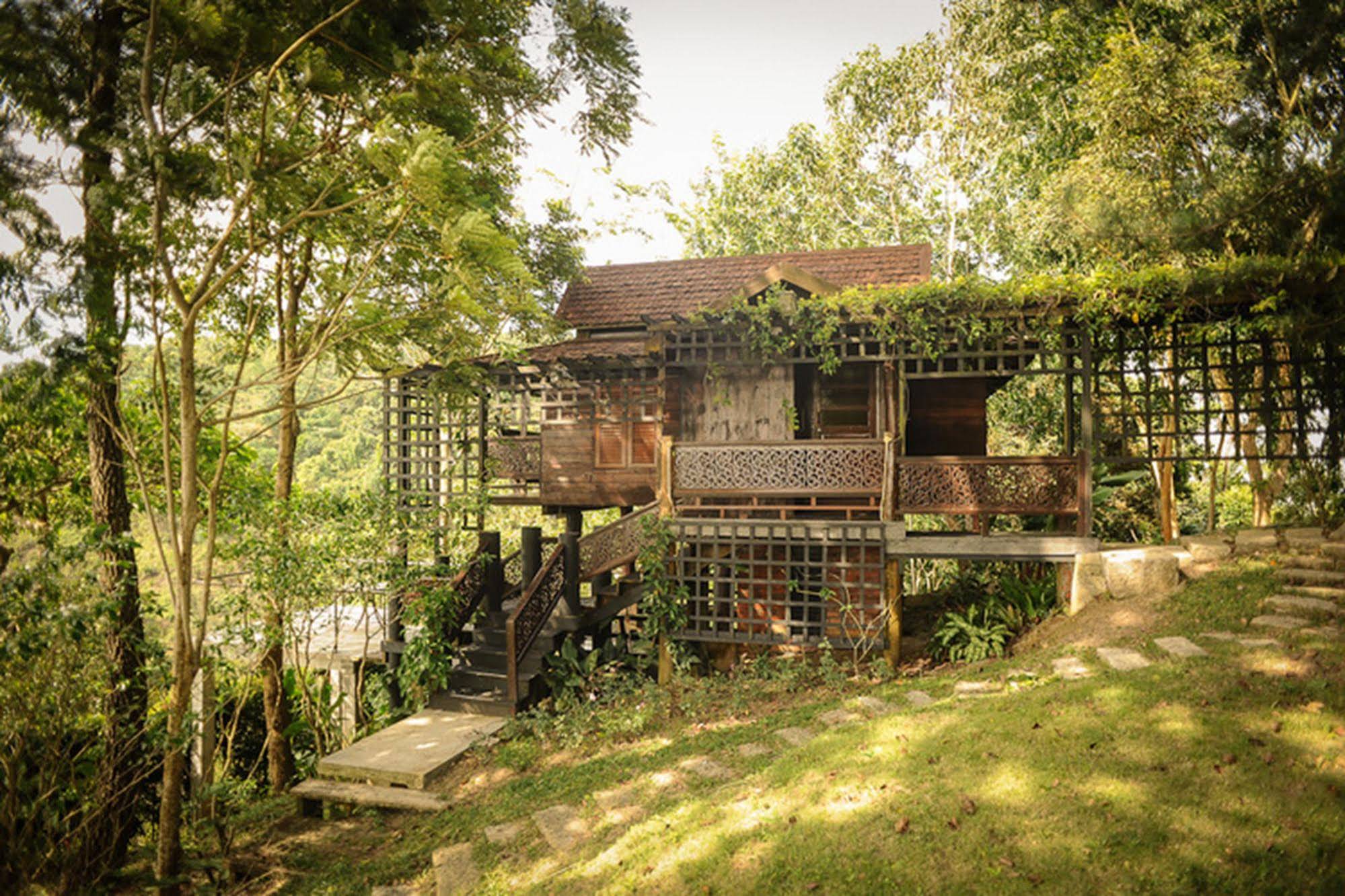 Malihom Private Estate