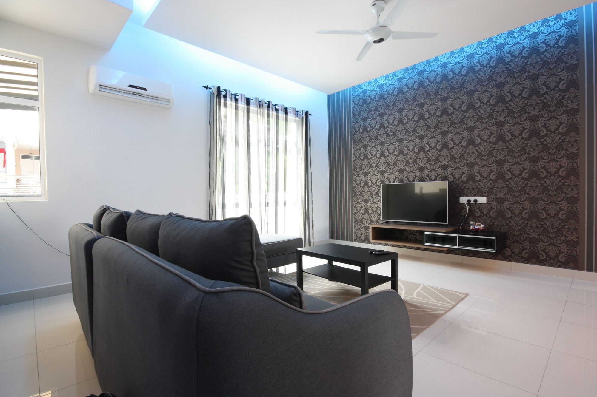 Shamrock Beach Villas 9