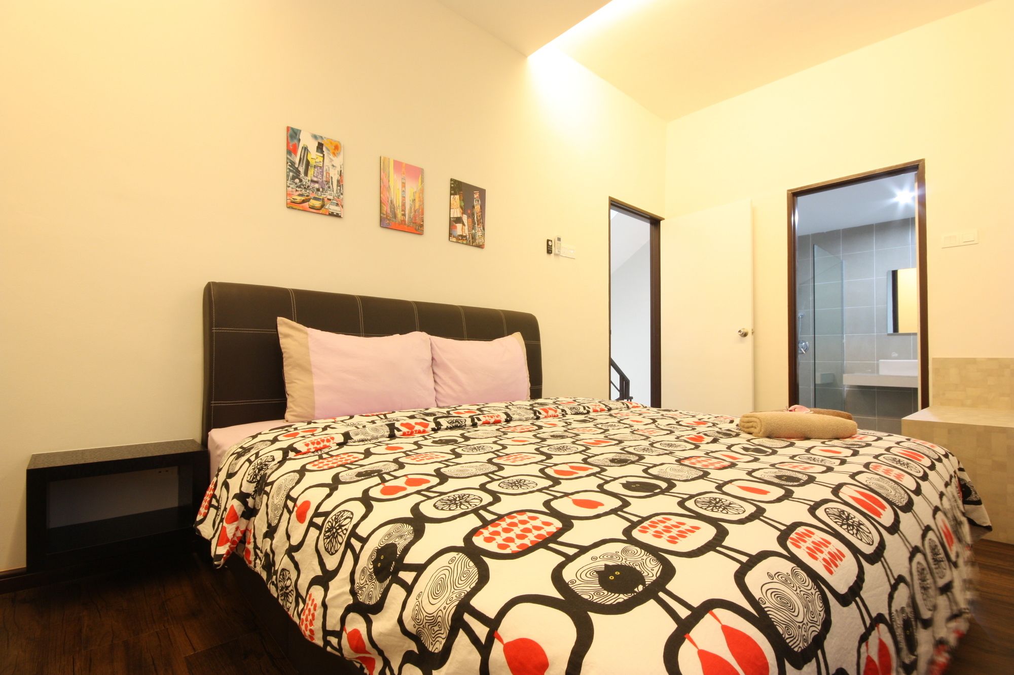 Shamrock Beach Villas Seaview 15