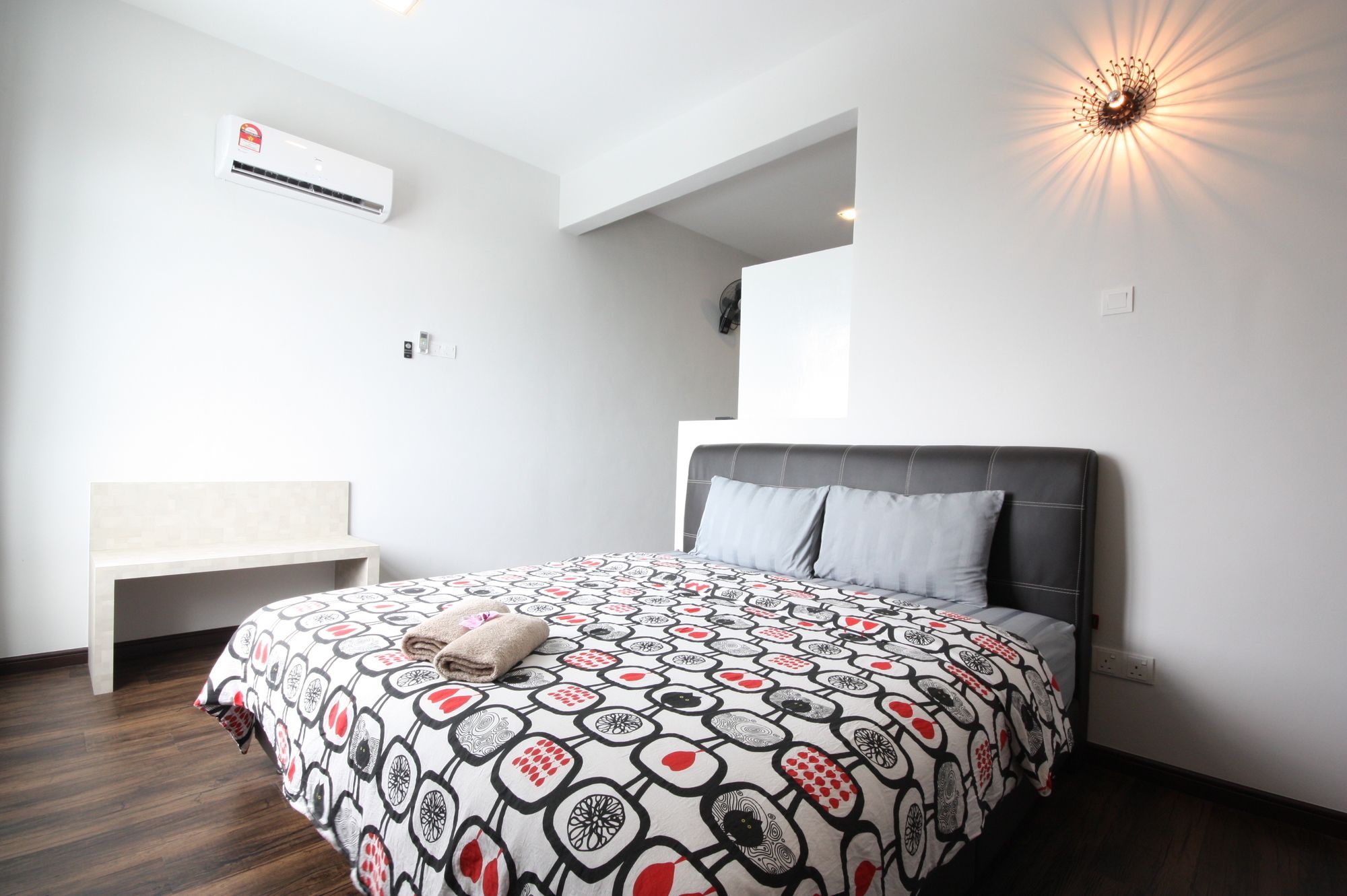 Shamrock Beach Villas Seaview 15