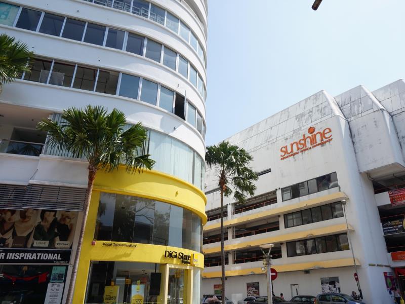 Super 8 bayan baru