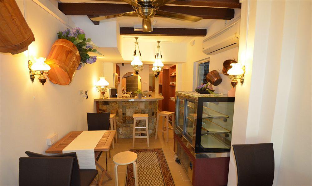MIL The Boutique Residence