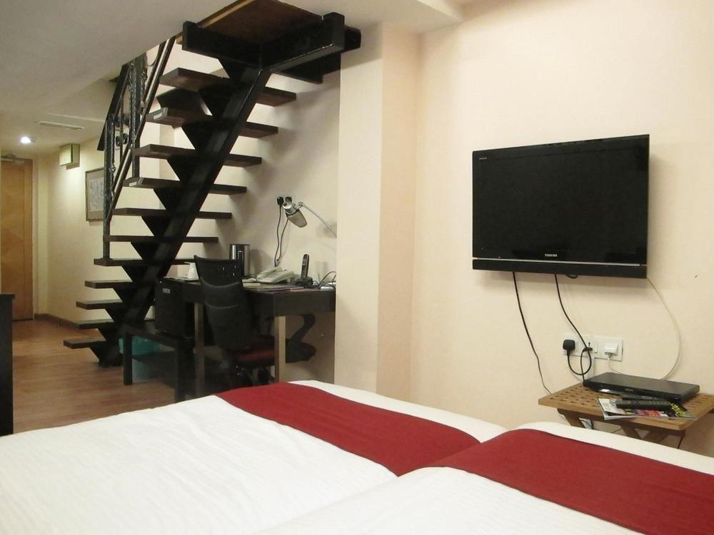 MIL The Boutique Residence