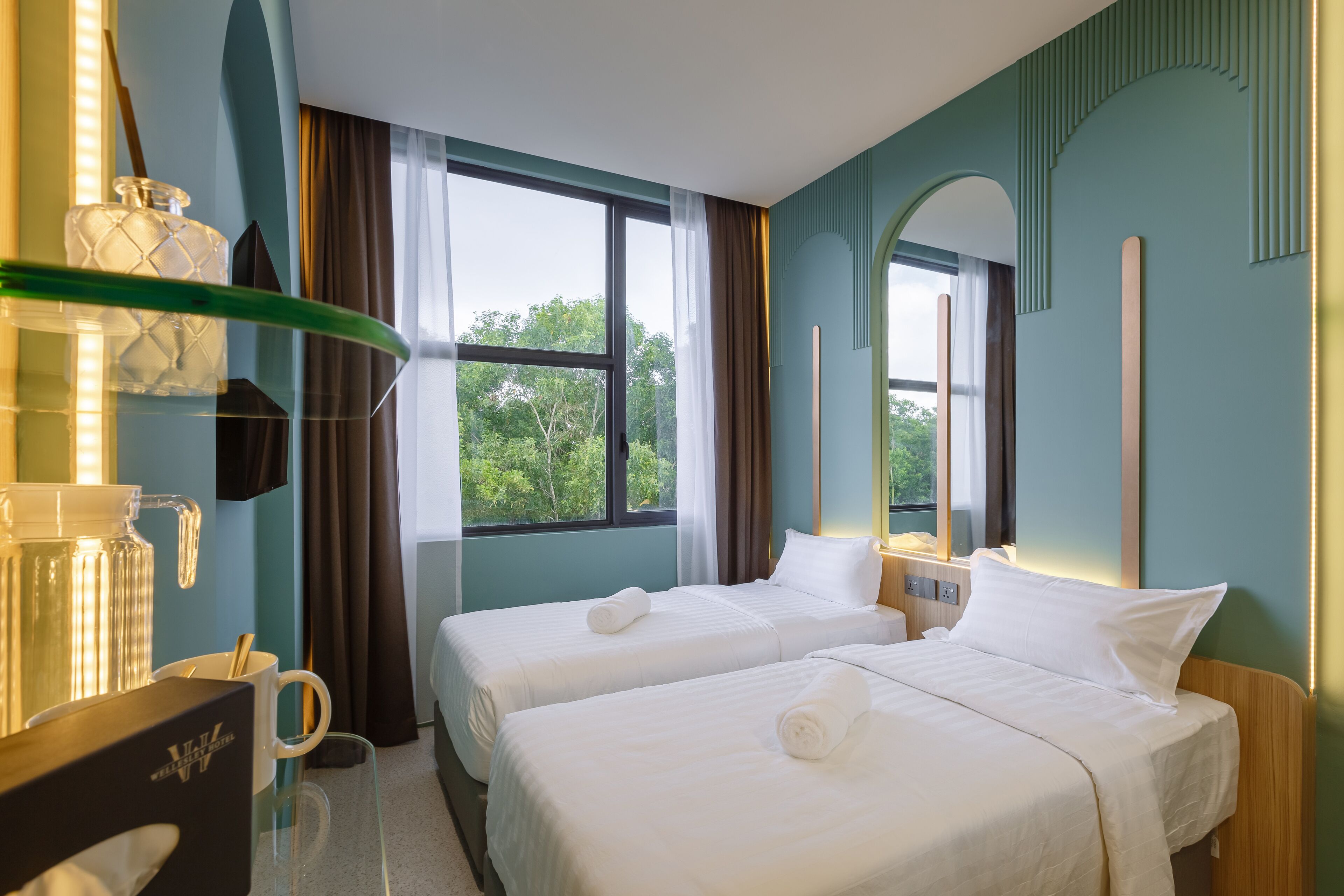 Wellesley Hotel