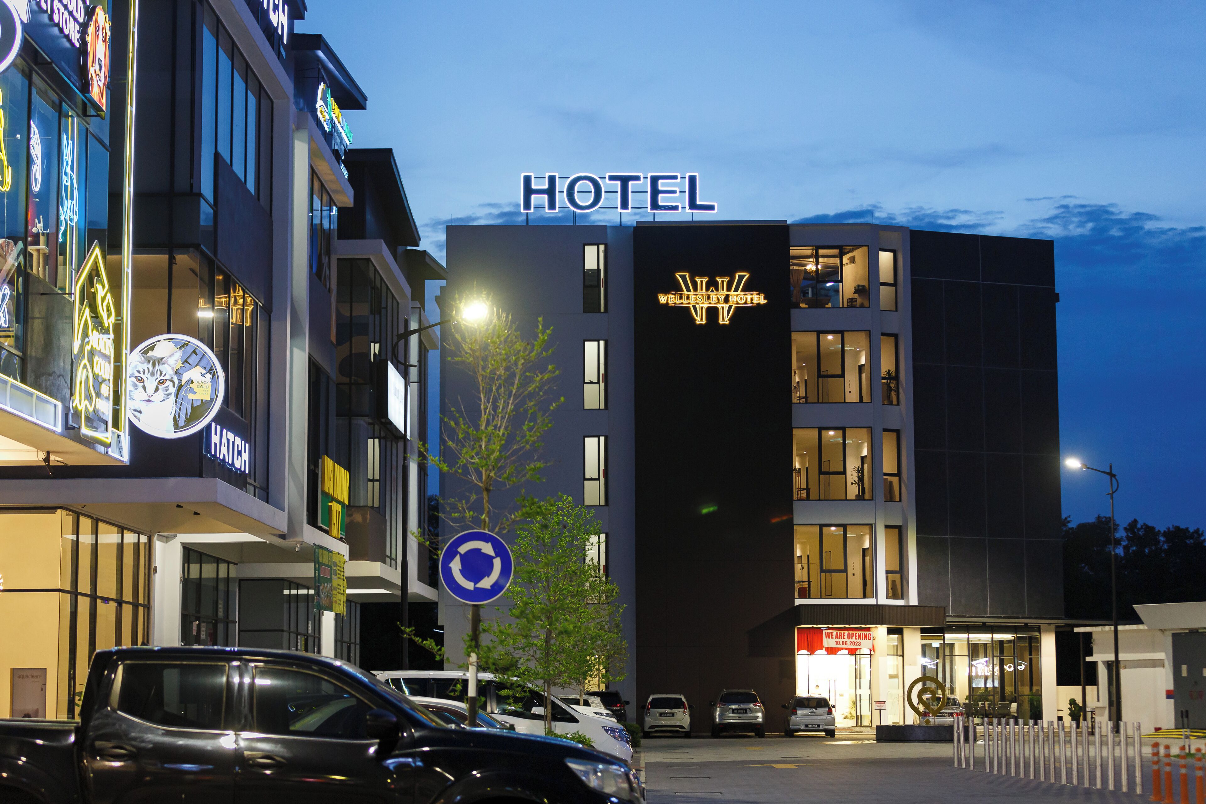 Wellesley Hotel