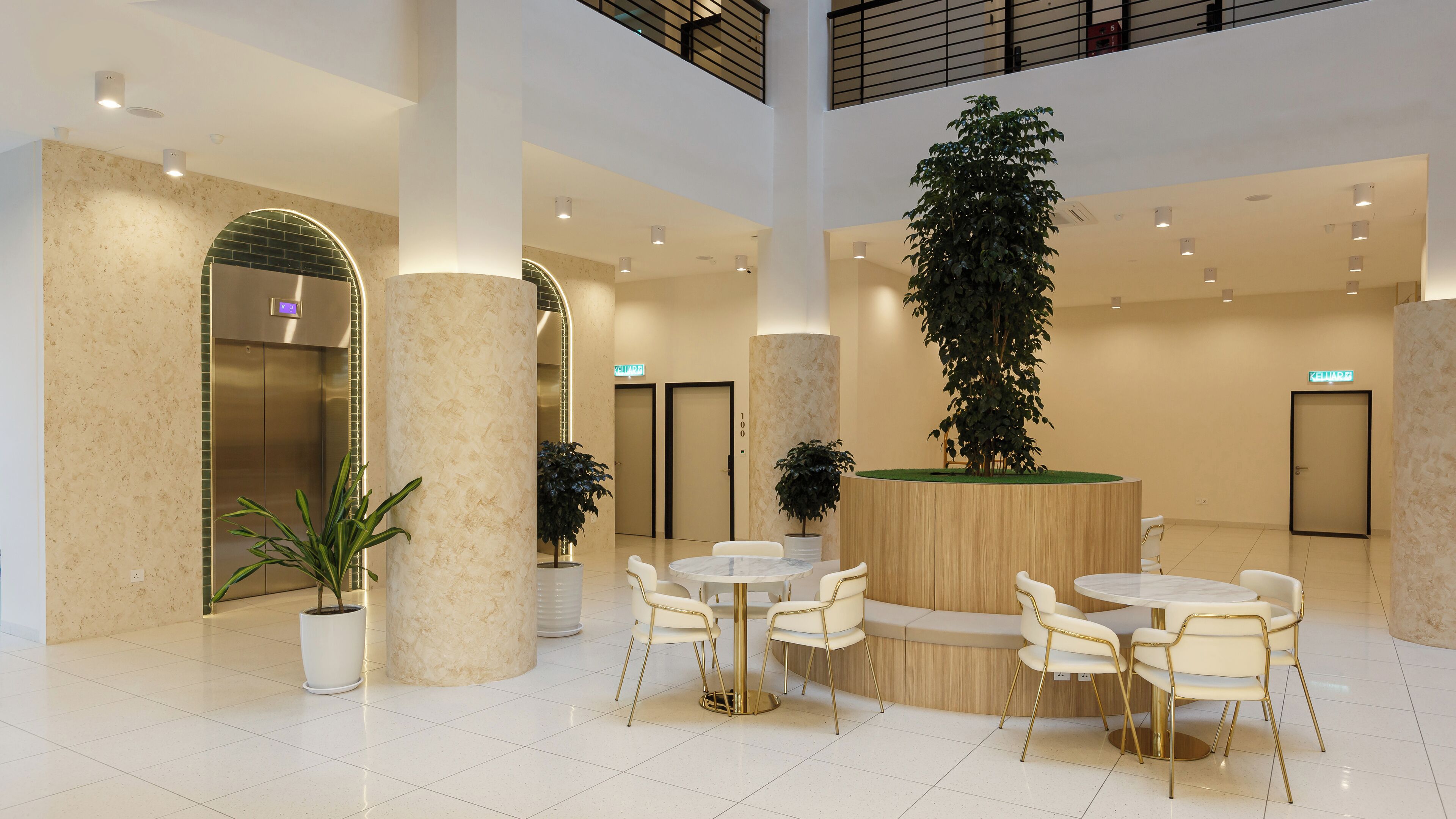 Wellesley Hotel