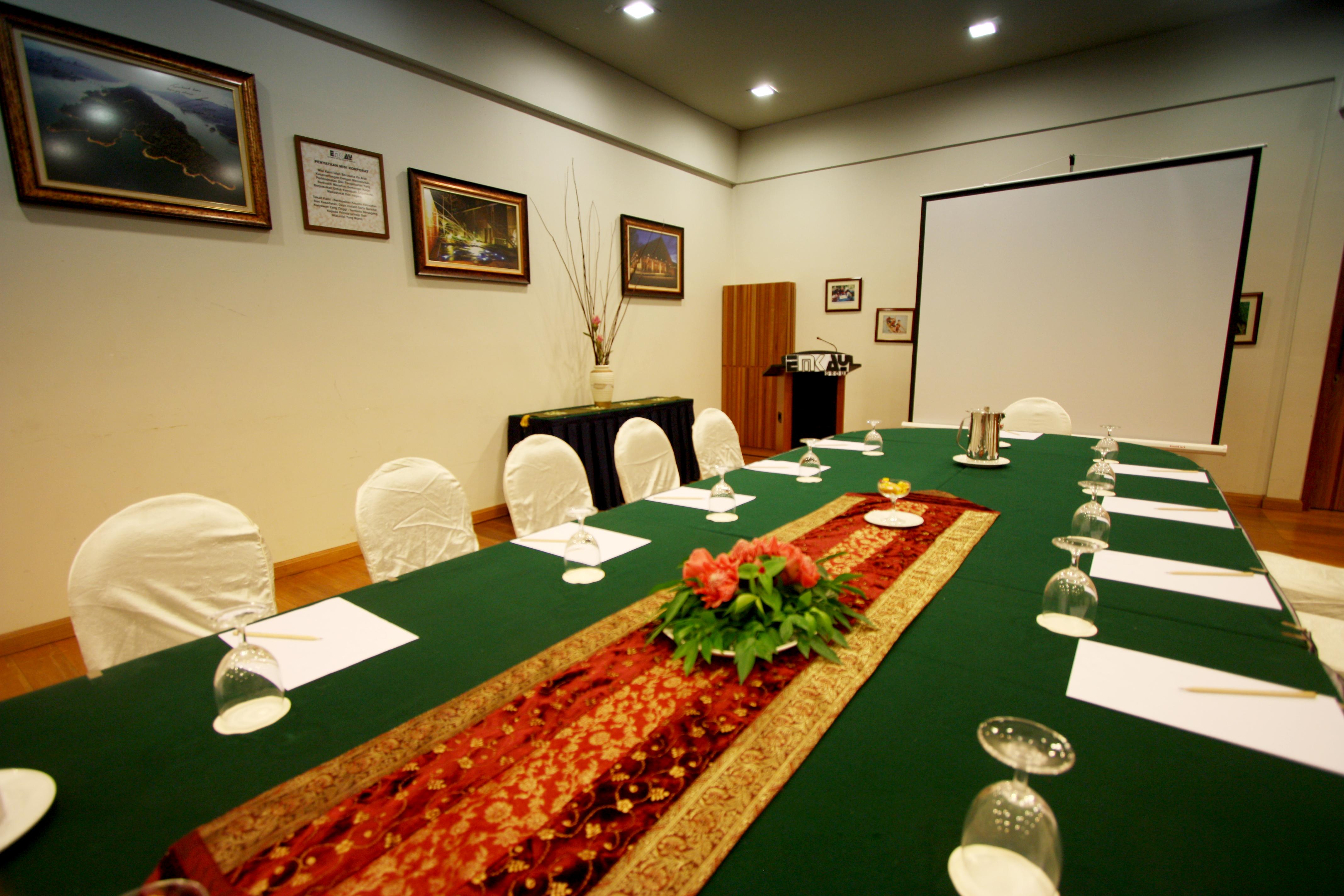 Belum Rainforest Resort