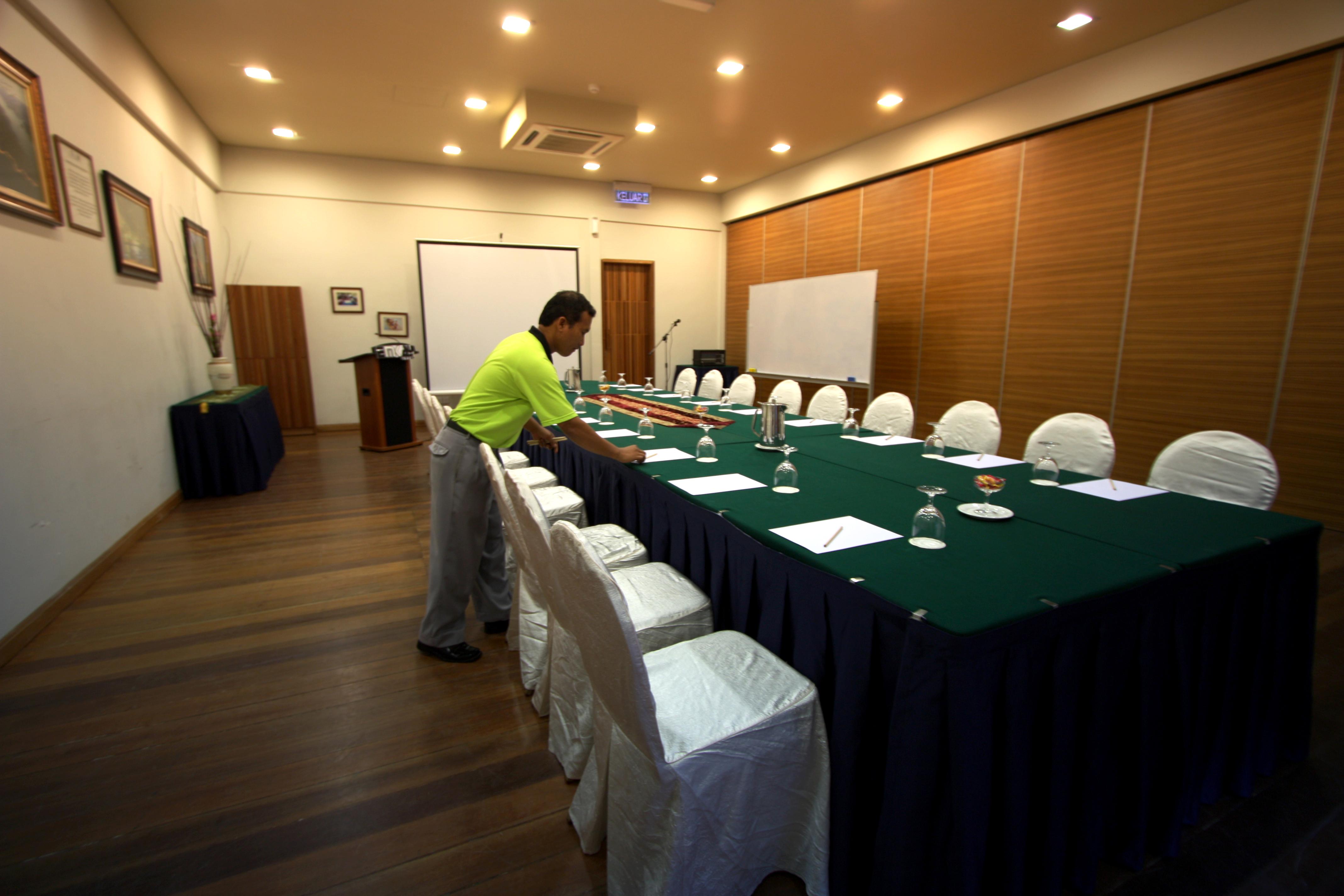 Belum Rainforest Resort