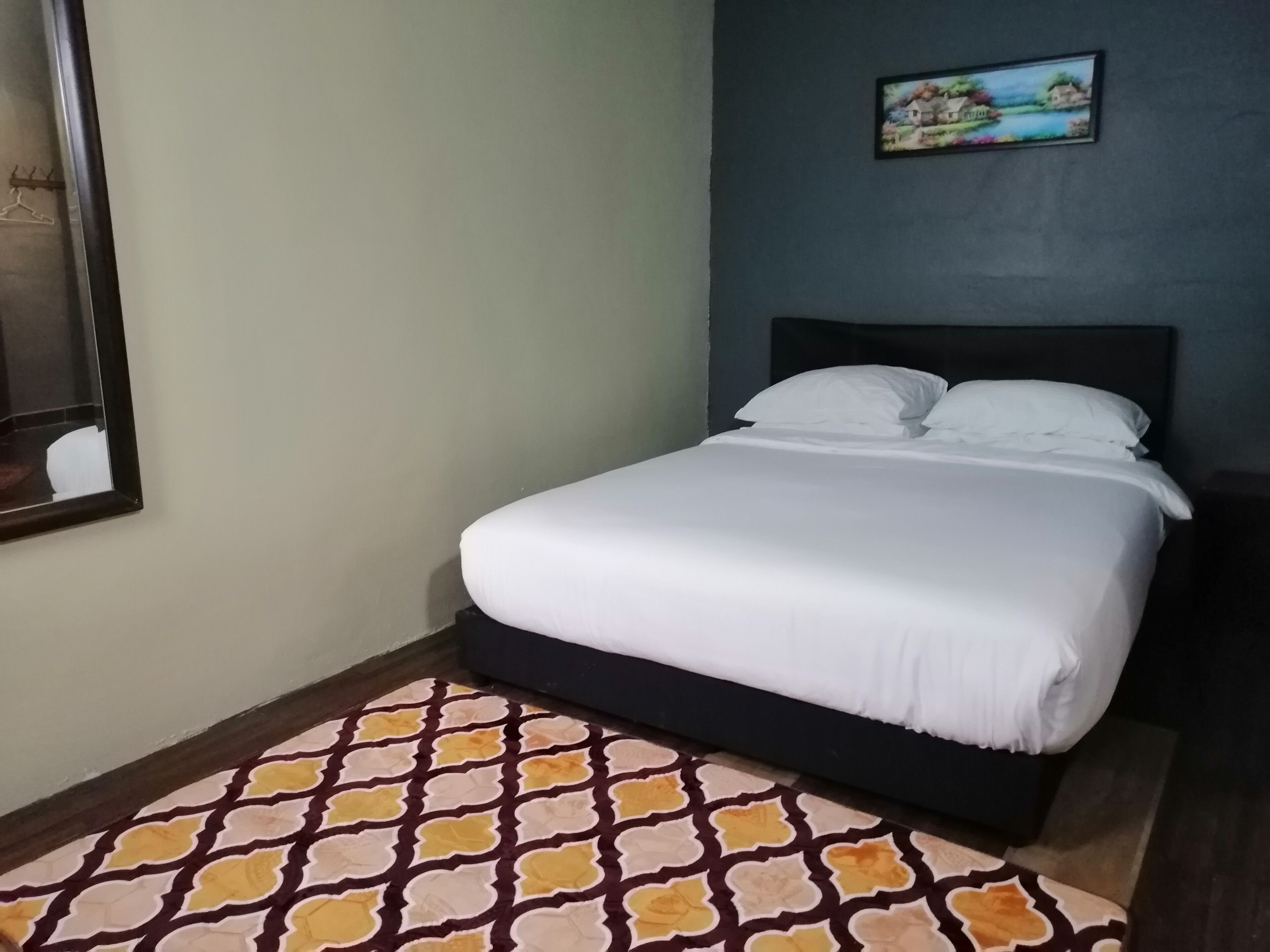 Pine Boutique Batu Gajah
