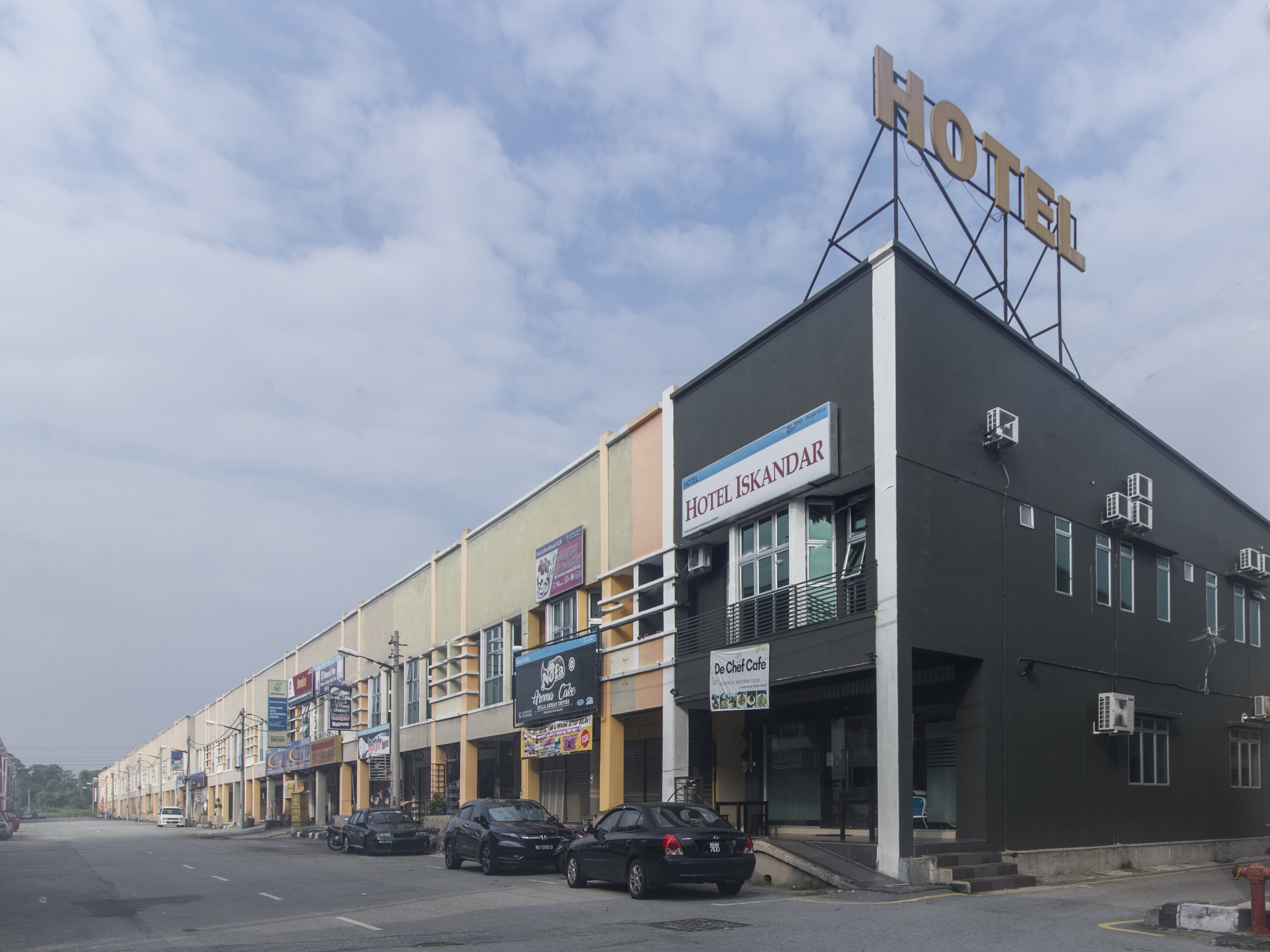 Hotel Iskandar By OYO Rooms