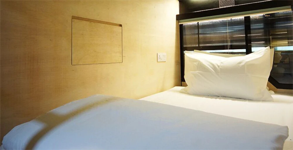 Belakang KongHeng By DreamScape