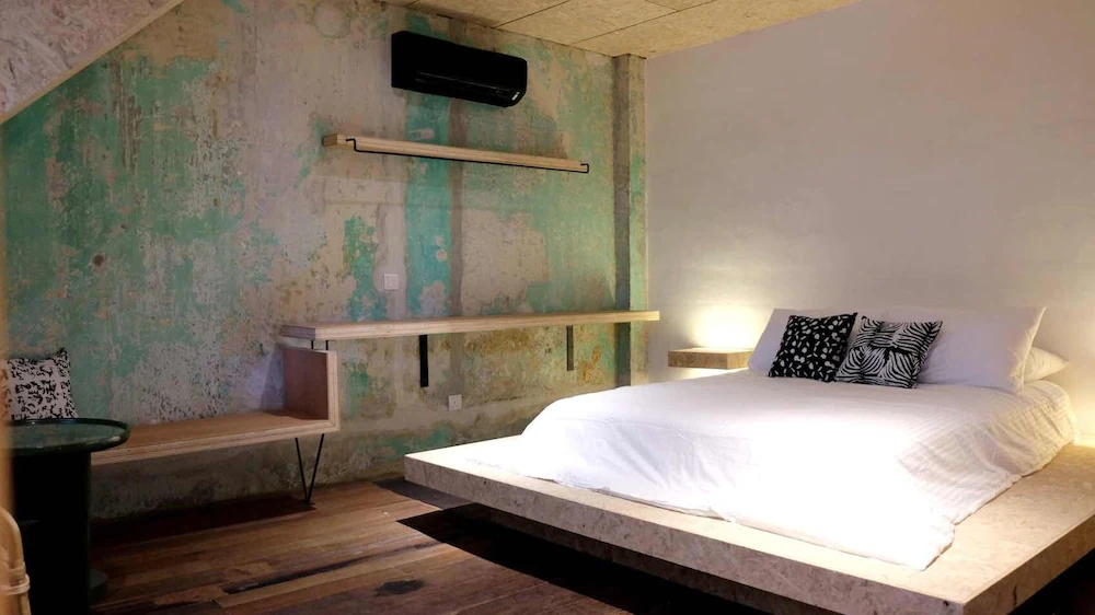 Belakang KongHeng By DreamScape