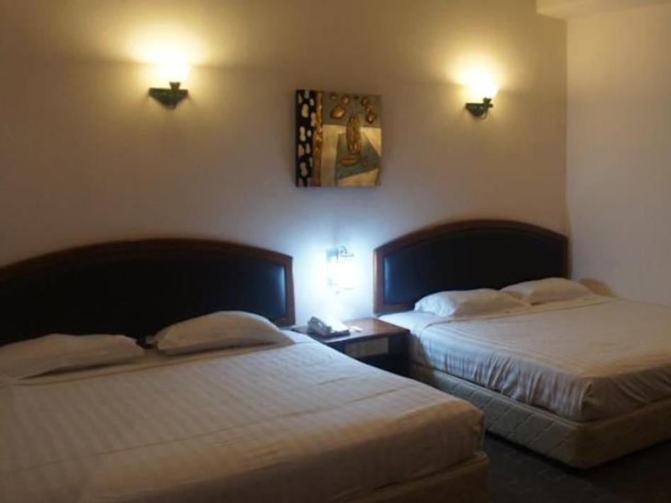Hillcity Hotel & Condo