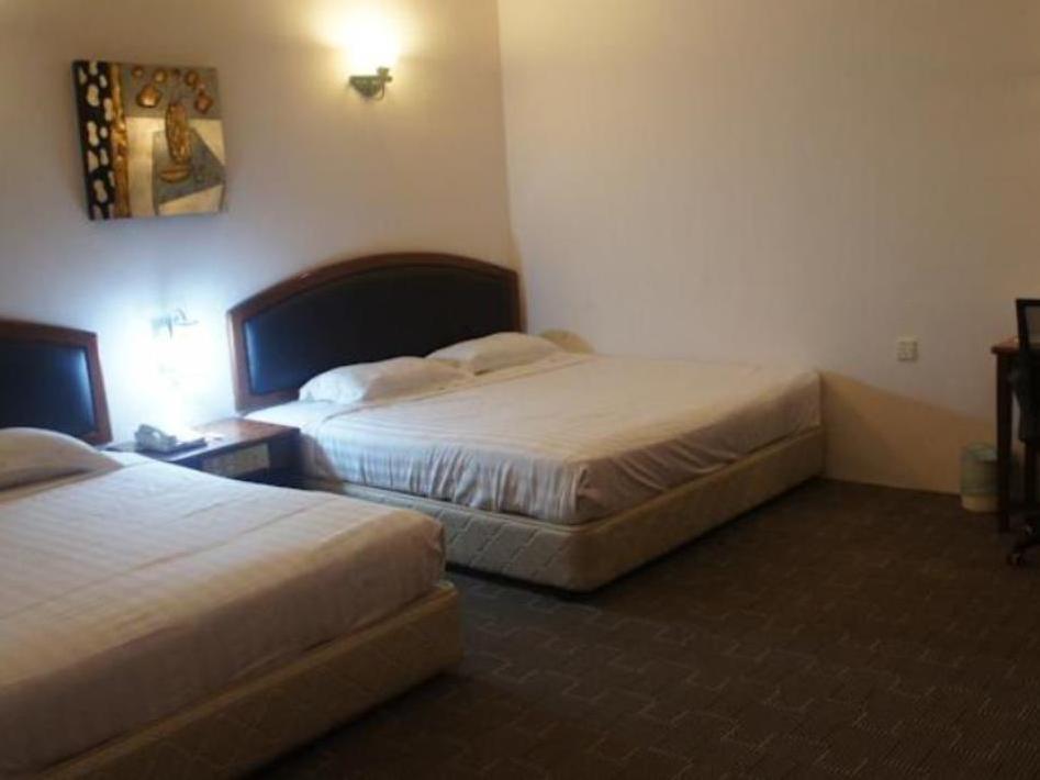 Hillcity Hotel & Condo