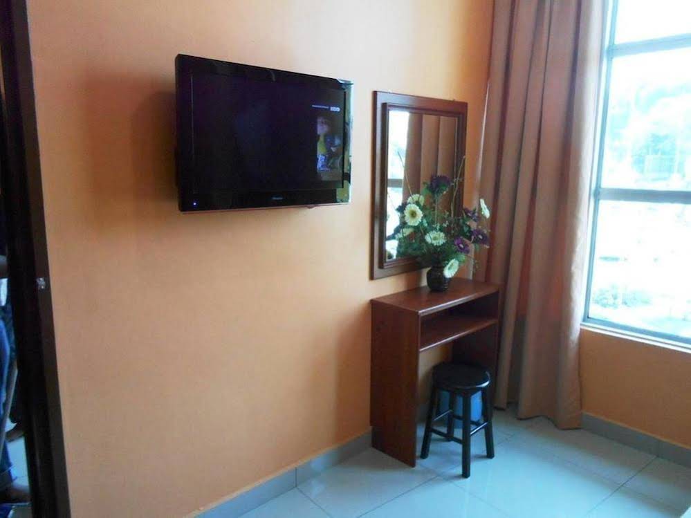 Hill Times Inn Hotel