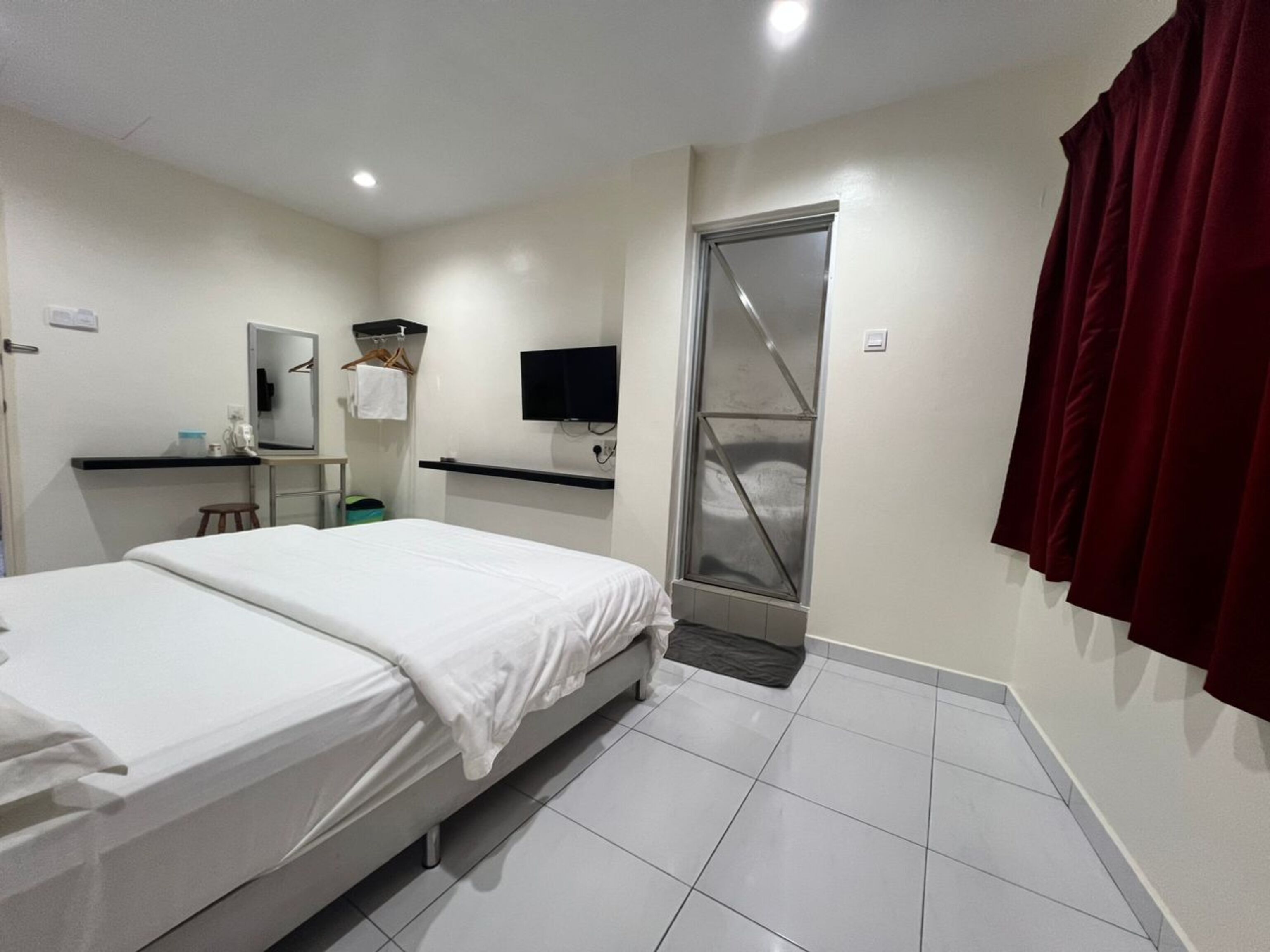Hotel Golden Mouse By OYO