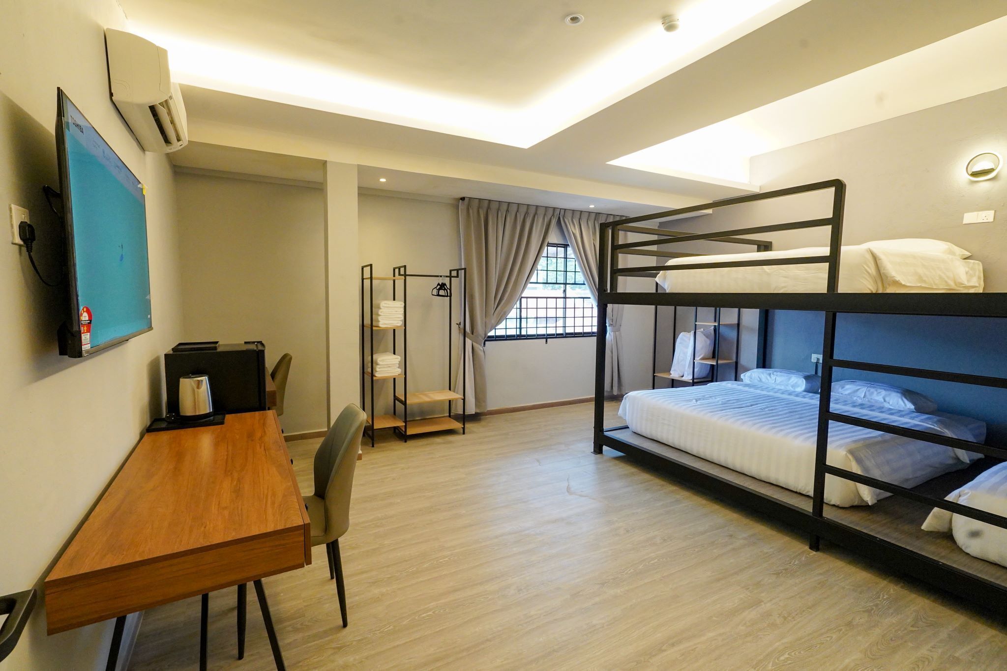 Robin Hotel