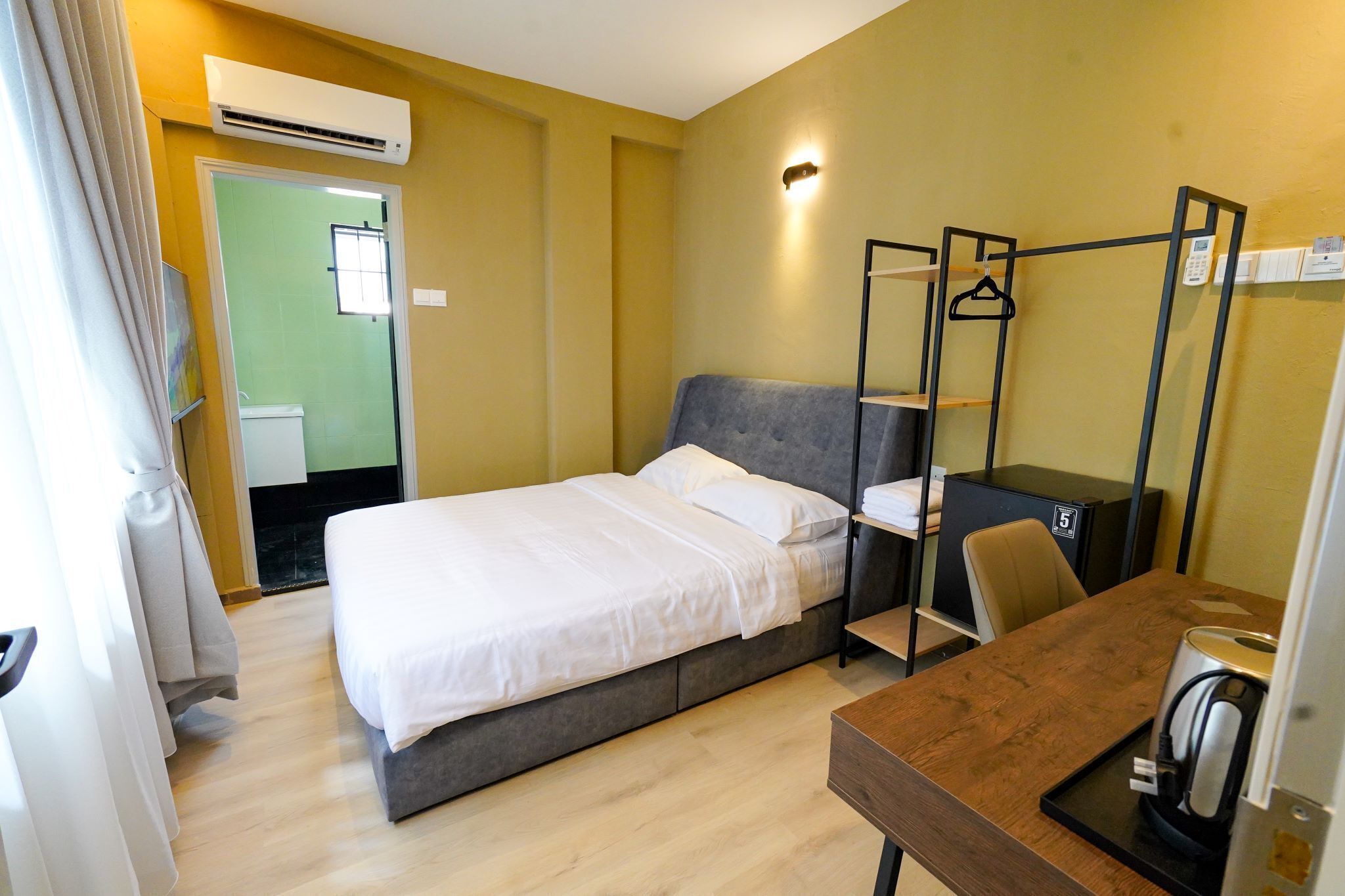 Robin Hotel