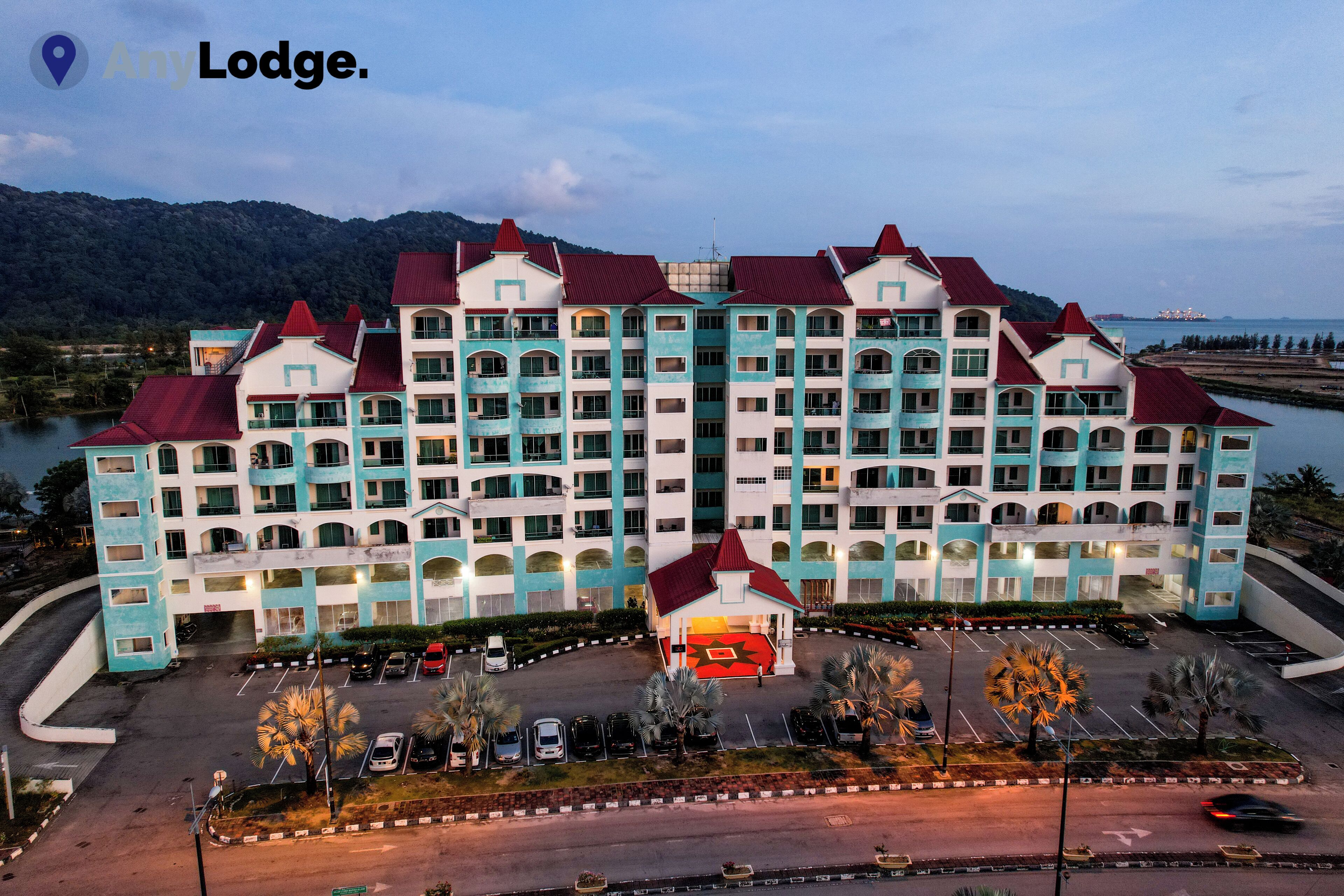 AnyLodge Marina Island Pangkor