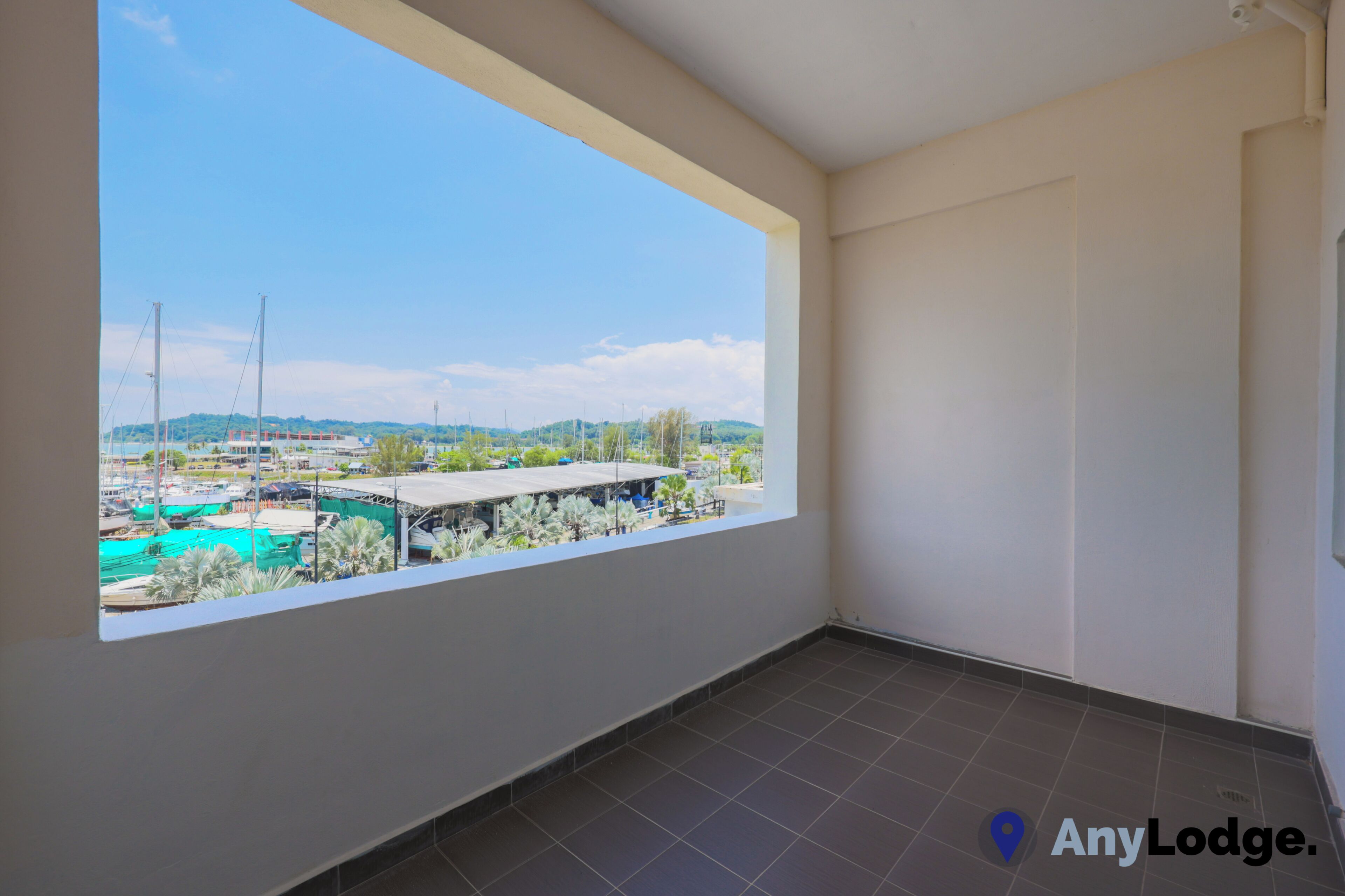 AnyLodge Marina Island Pangkor