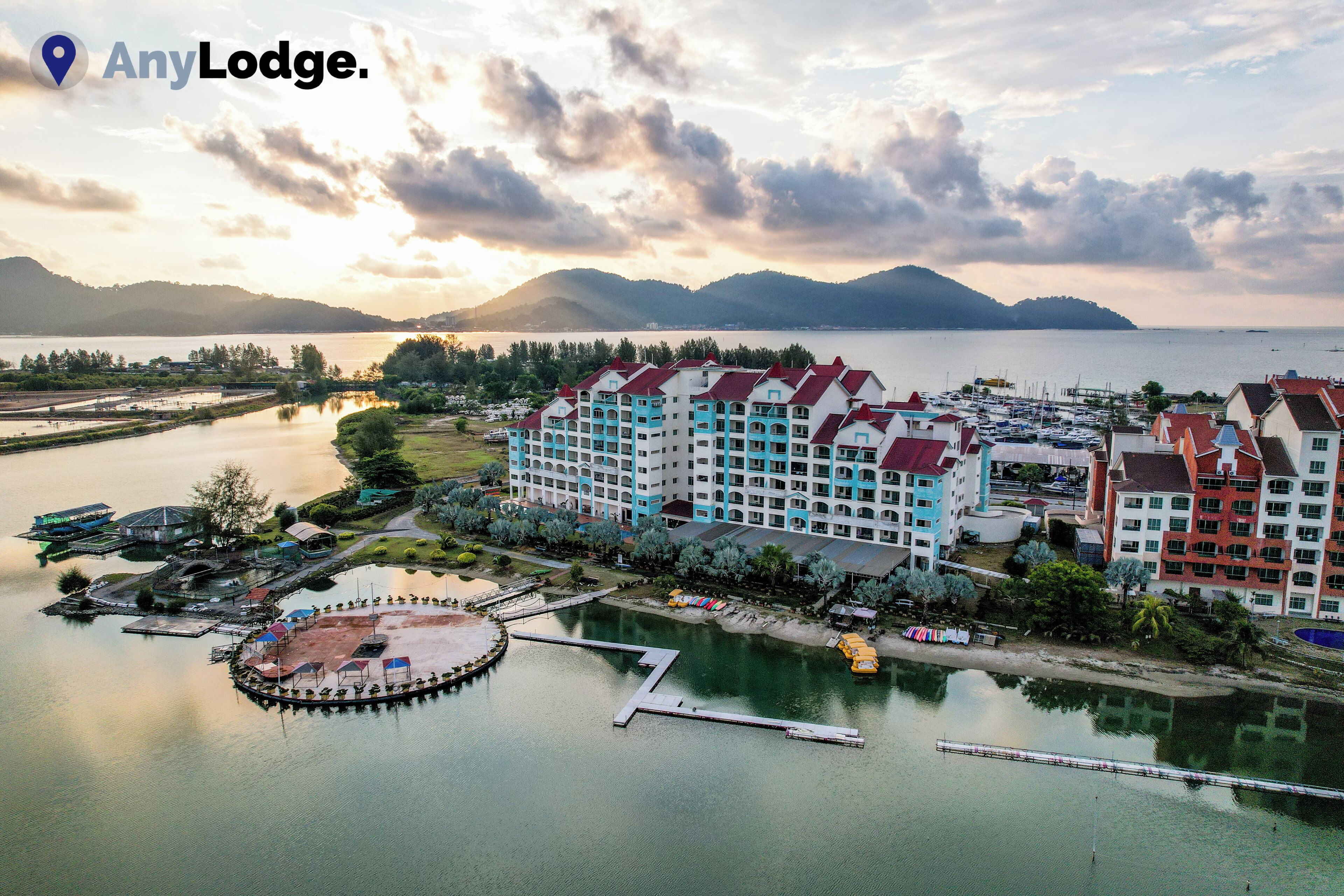 AnyLodge Marina Island Pangkor