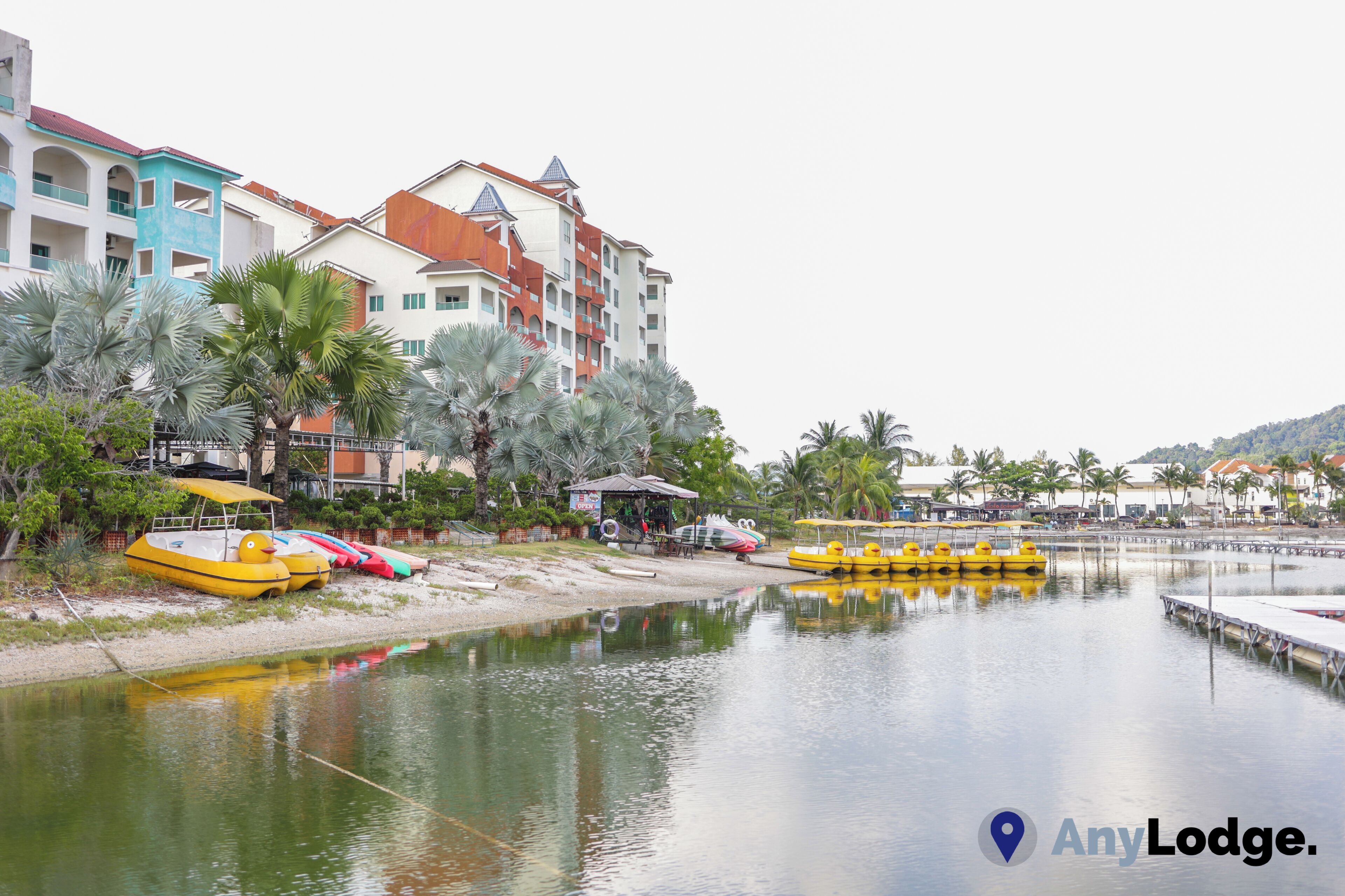 AnyLodge Marina Island Pangkor