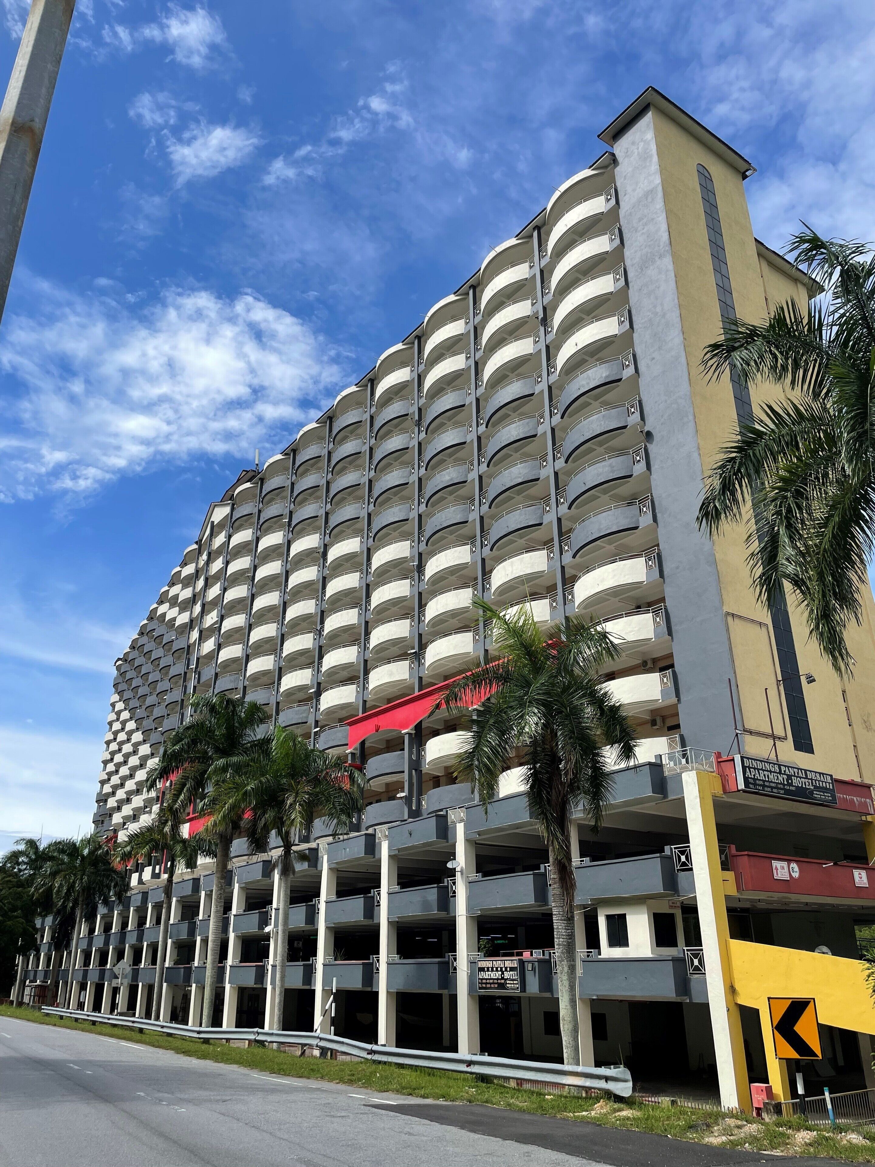 Dindings Pantai Desair Apartment Hotel