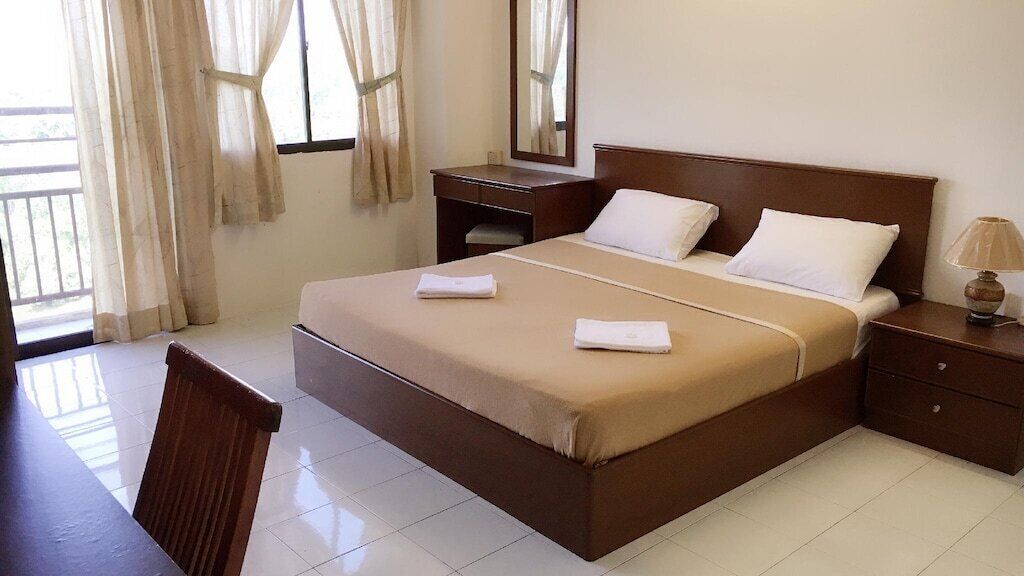 Dindings Pantai Desair Apartment Hotel